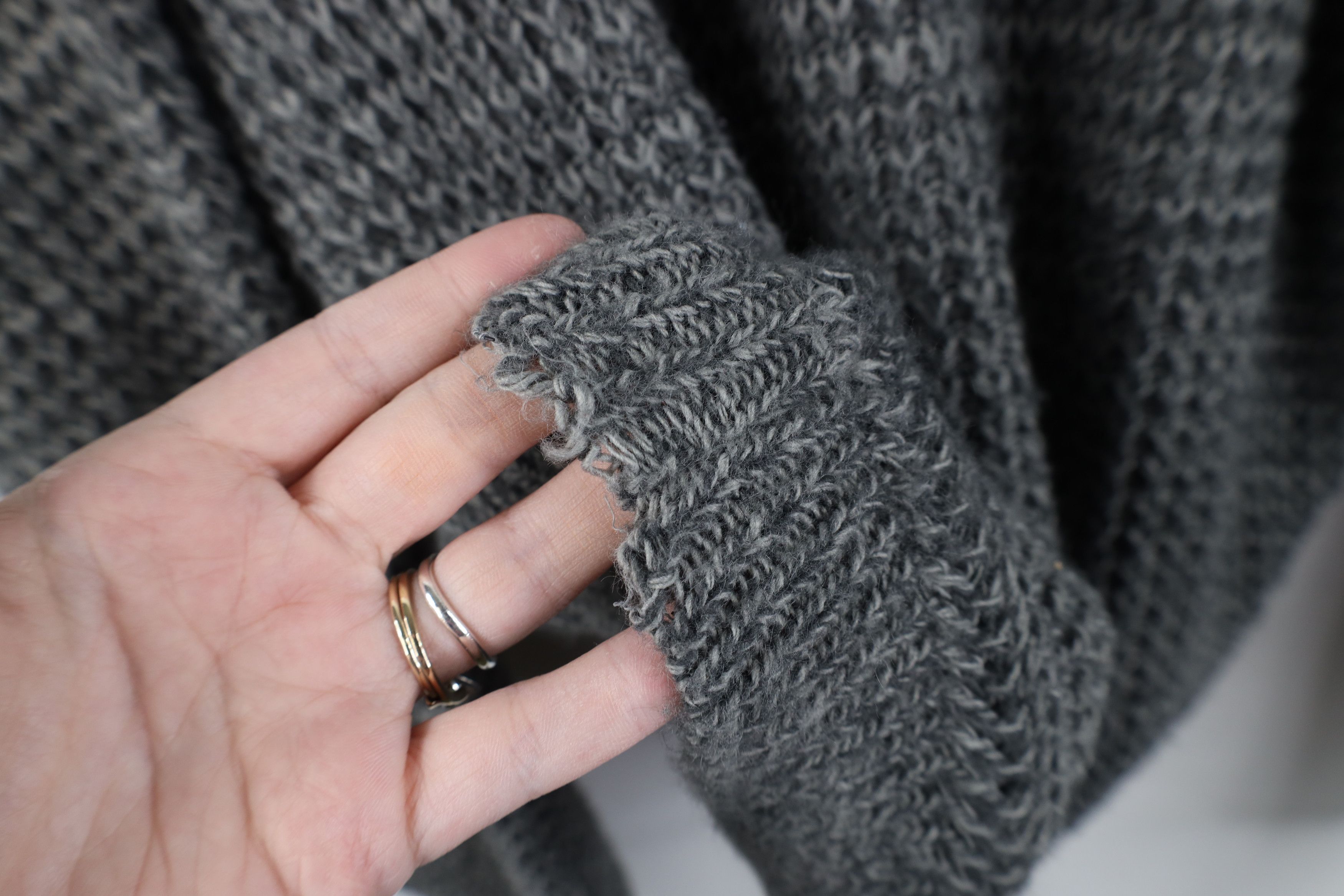 Vintage Vintage 90s Streetwear Chunky Thermal Knit Sweater Gray USA Size US L / EU 52-54 / 3 - 8 Thumbnail