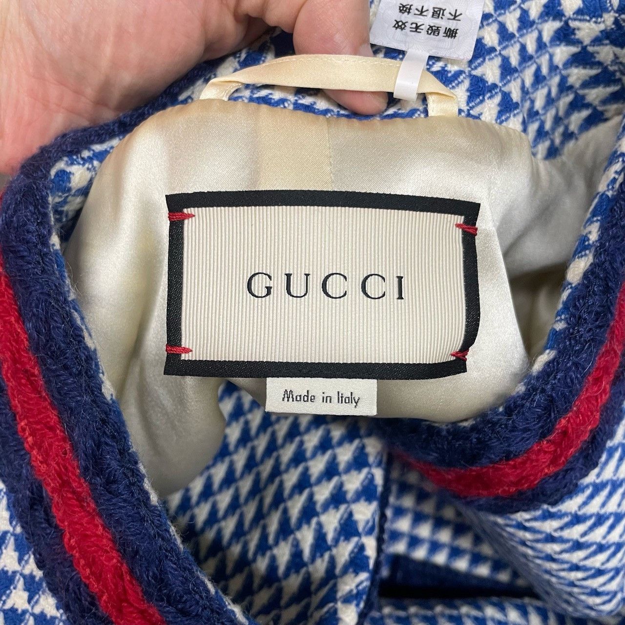 Gucci Gucci White and blue thousand-bird check pearl button cardi Size US S / EU 44-46 / 1 - 5 Thumbnail