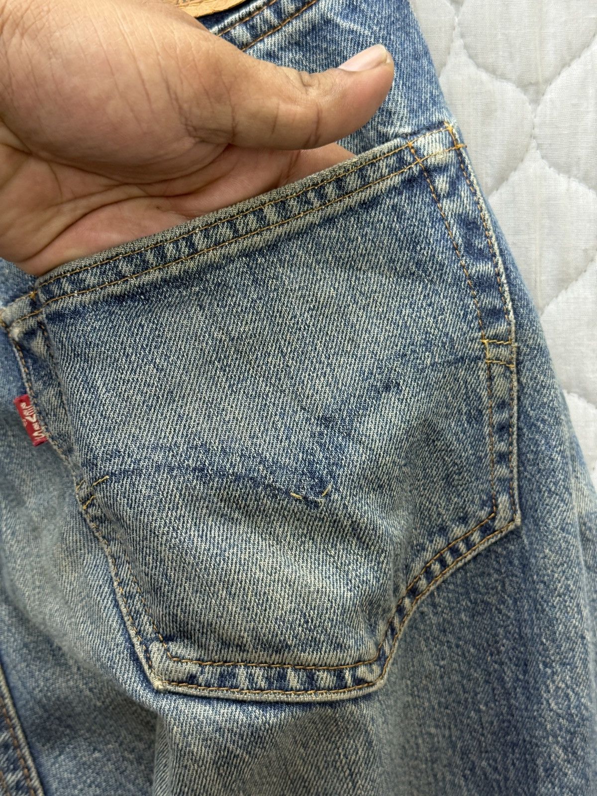 Levi's 🔥ARCHIVE VINTAGE LEVIS 501XX BIG E DISTRESSED SELVEDGE DENIM Size US 29 - 12 Thumbnail