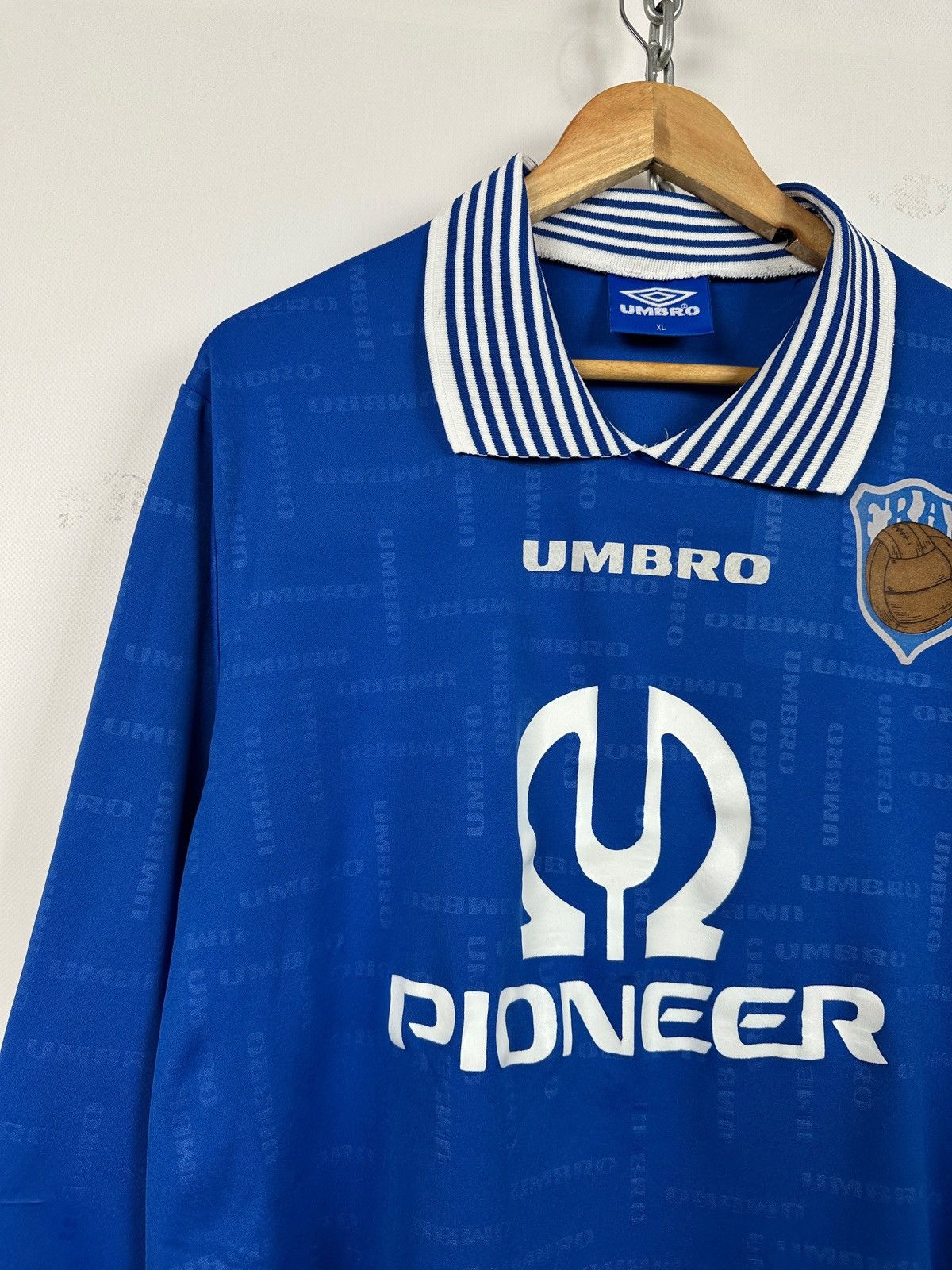 Umbro 1995/96 Vintage Fram Reykjavik Rare Home Soccer Jersey Size US XL / EU 56 / 4 - 5 Thumbnail
