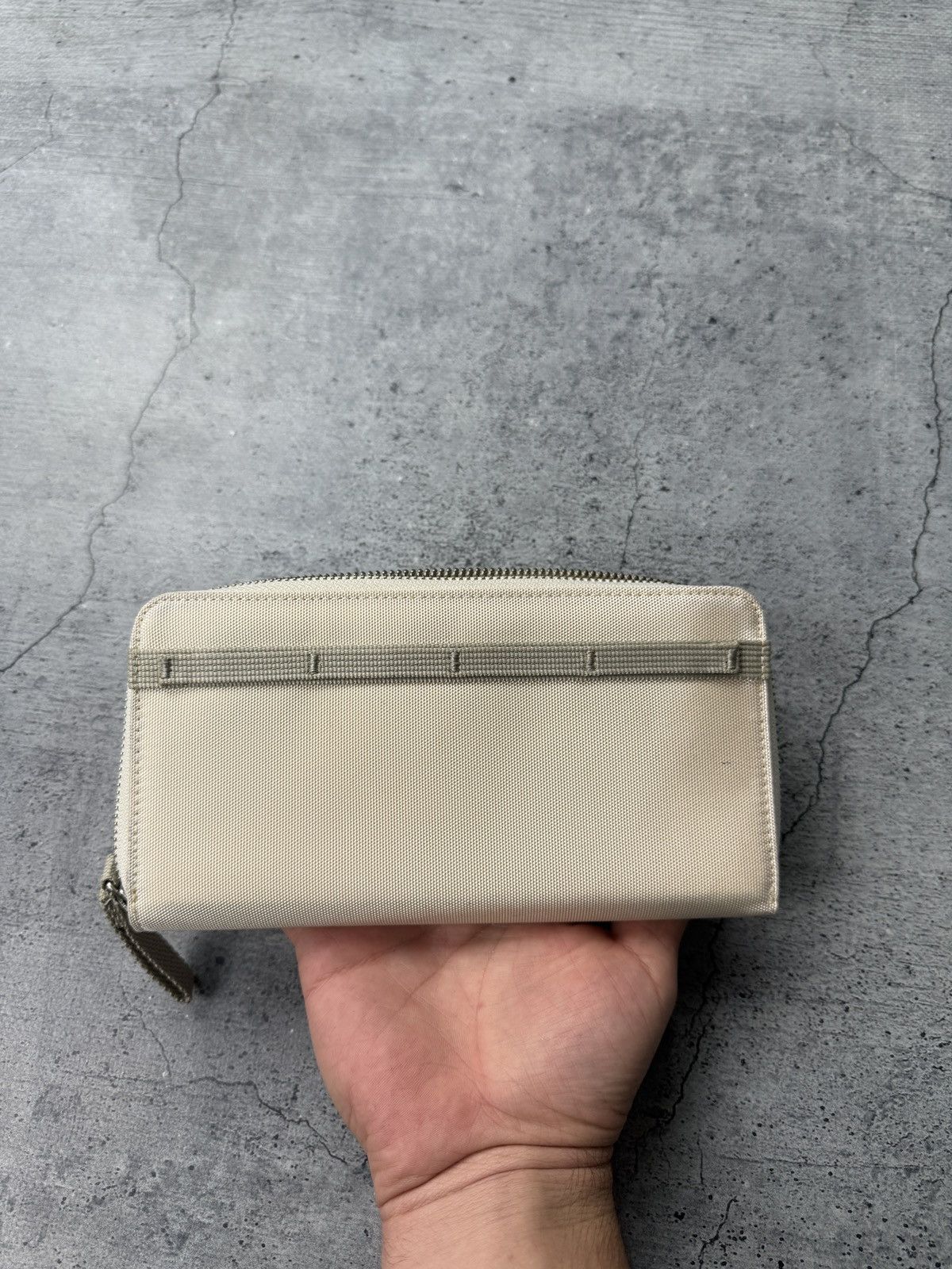 Japanese Brand George Gina & Lucy wallet GGL Postman carabine pockets Size ONE SIZE - 4 Thumbnail