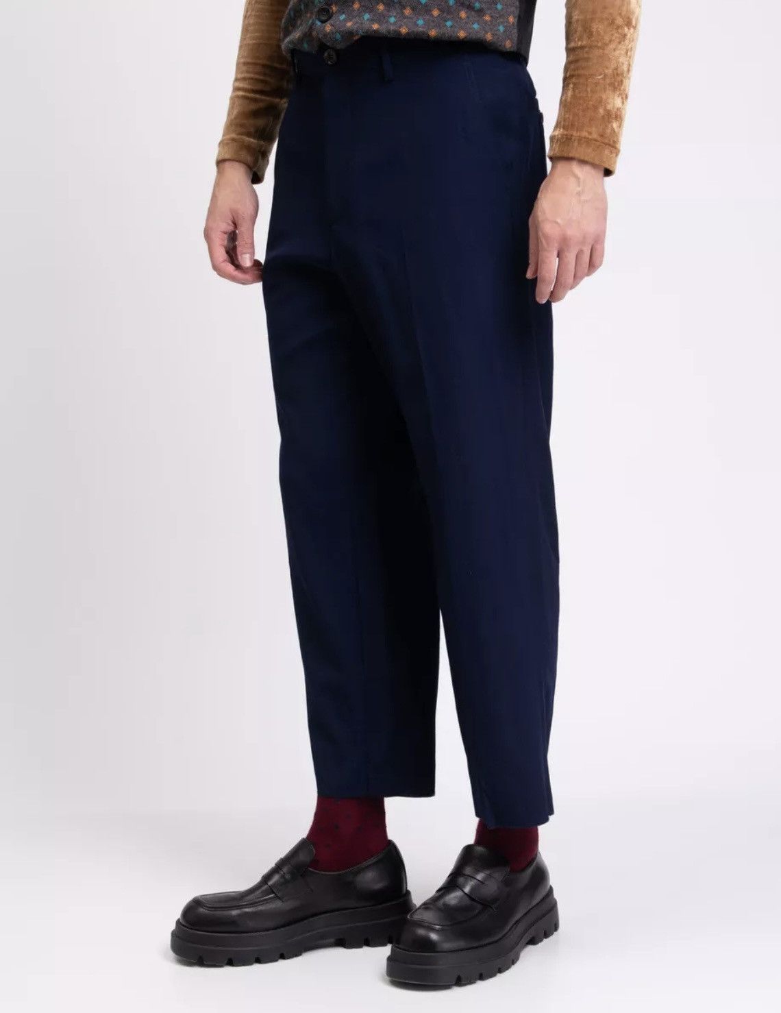 Gucci €1K crinkled, cropped wool trousers, back cinch, IT50, Italy Size US 34 / EU 50 - 2 Thumbnail