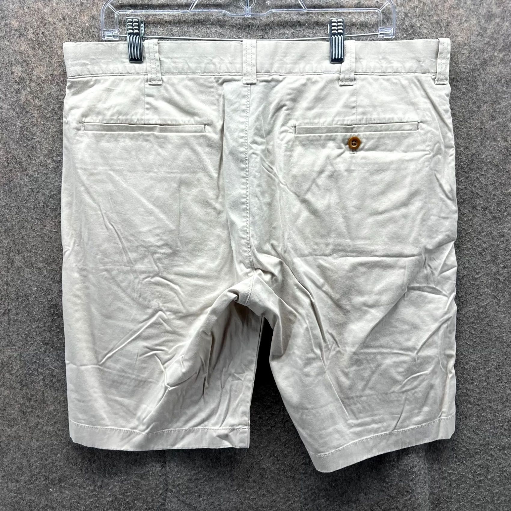 J.Crew J. Crew Shorts Mens 35 Adult Khaki Cargo Flat Front Tan Beige Canvas Hiking Casual Travel Size US 35 - 2 Thumbnail
