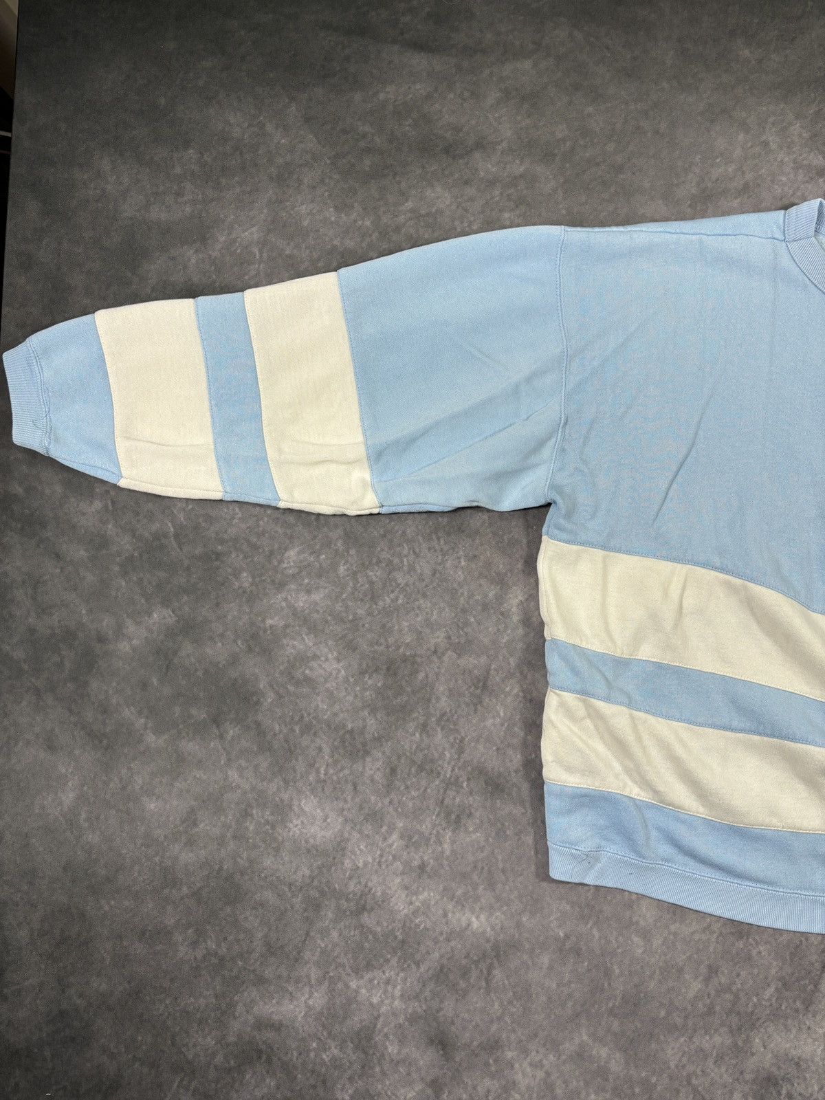 Vintage 80s Vintage Sweatshirt Crewneck Pullover Striped Cropped Size US S / EU 44-46 / 1 - 7 Thumbnail