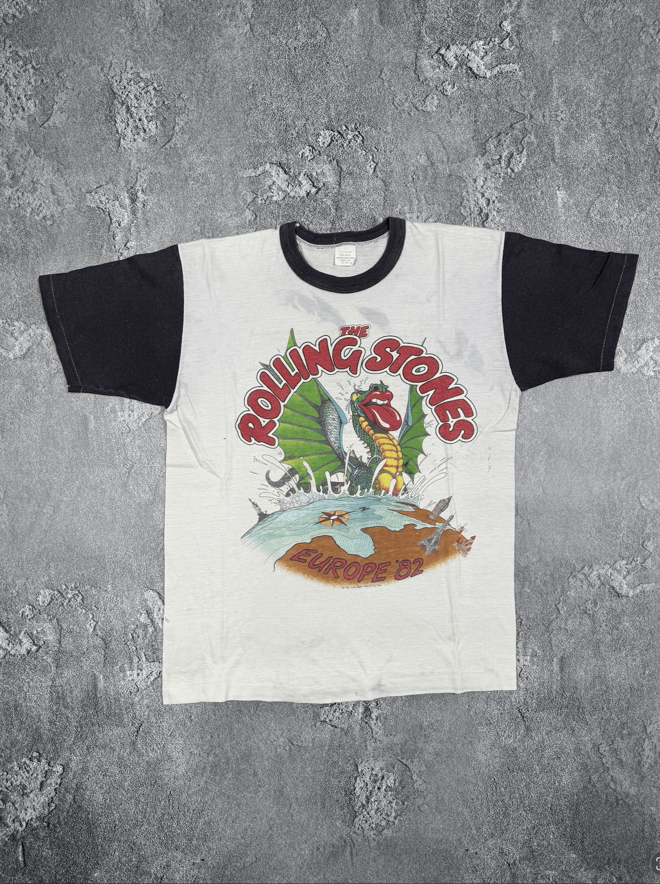Vintage The Rolling Stones Europe Tour 1982 VTG T-Shirt Tee Size M Size US M / EU 48-50 / 2 - 1 Thumbnail