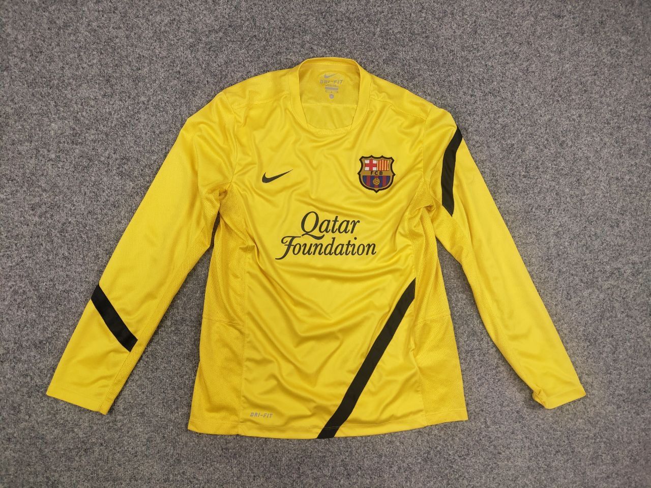 Nike Nike Barcelona Training football shirt Long Sleeve jersey Size US M / EU 48-50 / 2 - 10 Thumbnail