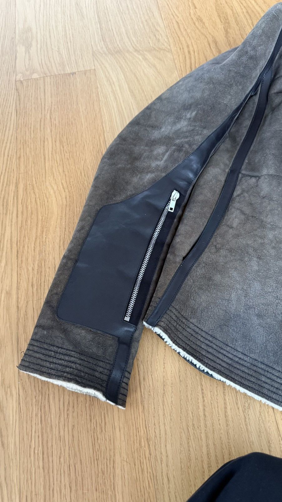 Rick Owens Rick Owens AW ‘17 Glitter Shearling Leather Jacket Size US M / EU 48-50 / 2 - 5 Thumbnail
