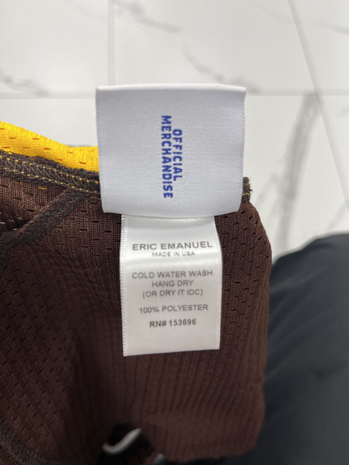 Eric Emanuel Eric Emanuel EE Basic Short "Chocolate/Athletic Gold" Size US 30 / EU 46 - 5 Thumbnail