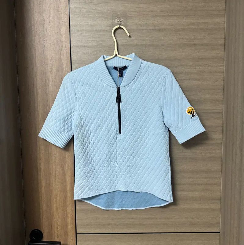 Louis Vuitton Louis Vuitton Light Blue Wool Women’s T-Shirt 0089 Size S / US 4 / IT 40 - 1 Preview
