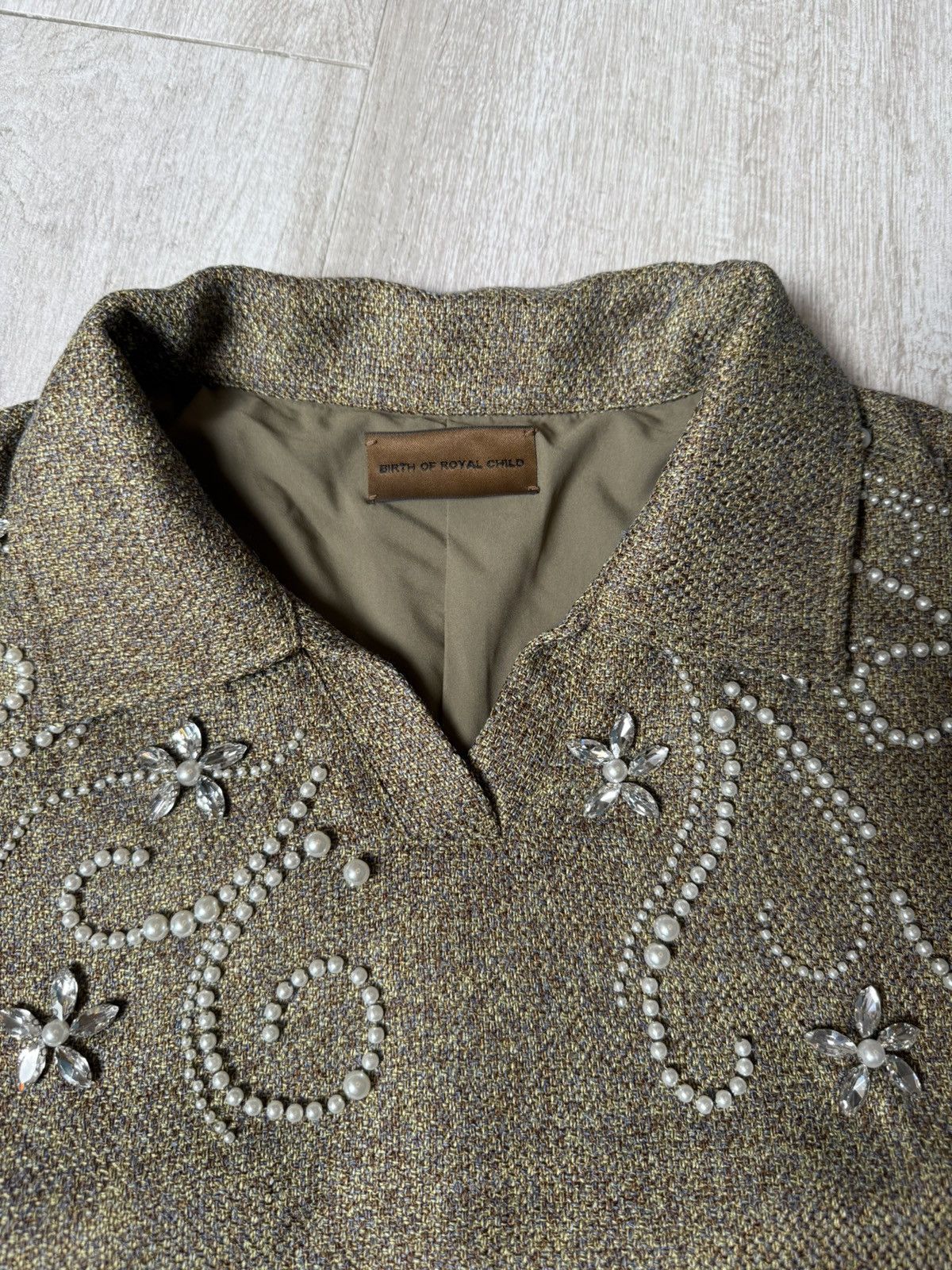 Birth of Royal Child Birth of Royal Child Diamond Embellished Floral Knit Top NWT Size US XL / EU 56 / 4 - 2 Thumbnail