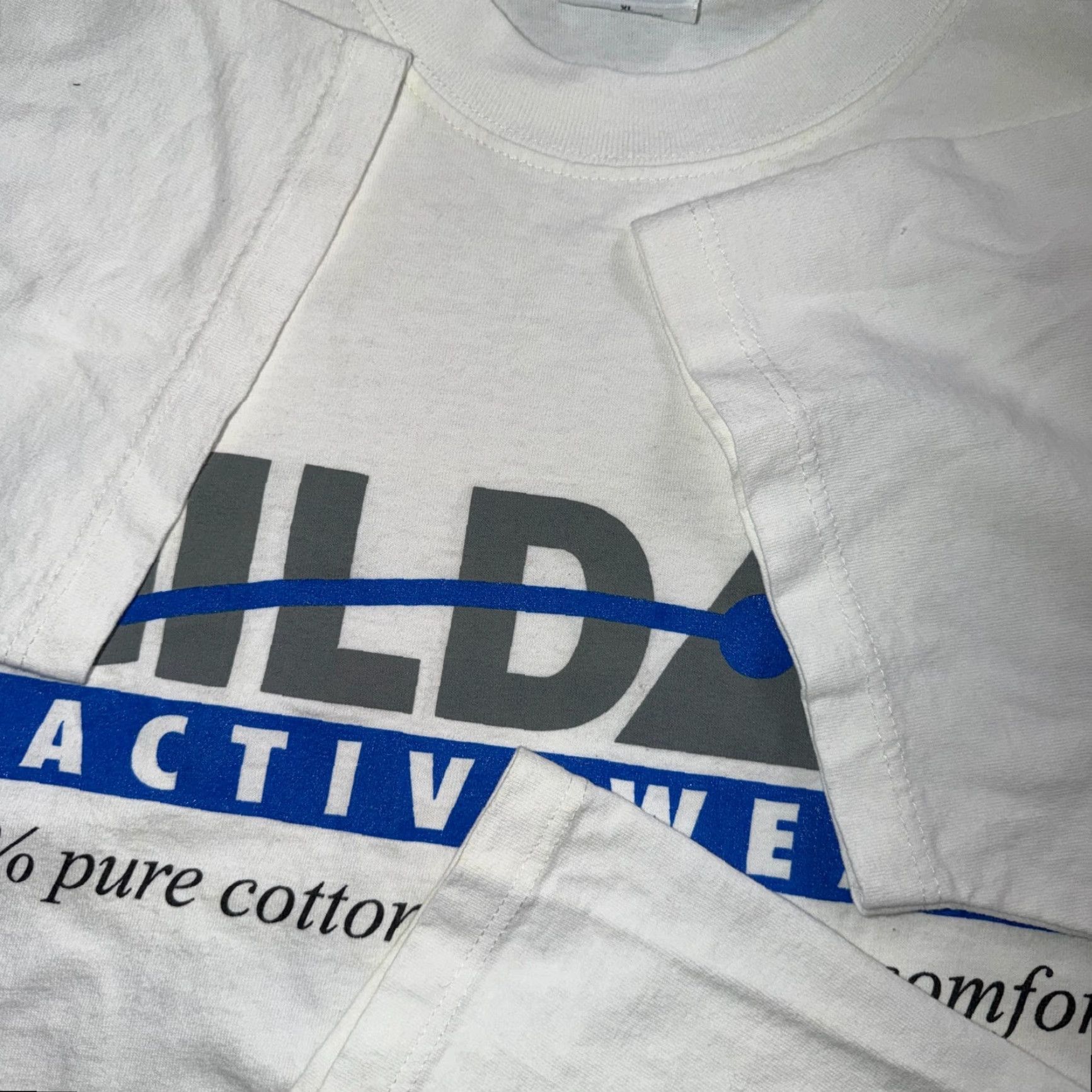 Gildan VINTAGE Gildan T-Shirt White XL Mens Logo Graphic 2000s 90s Music 70s 80s VTG Shirt Size US XL / EU 56 / 4 - 4 Thumbnail