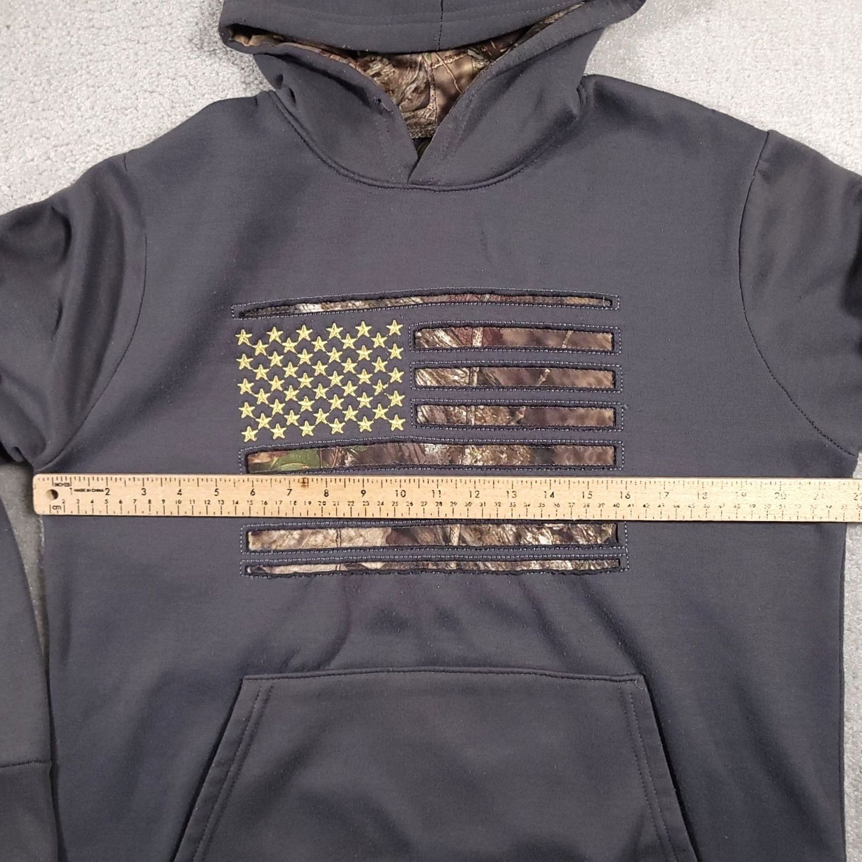 Vintage Mossy Oak Flag Hoodie Pullover Kangaroo Pockets Mens M Black/Gray Patriotic Shirt Size US M / EU 48-50 / 2 - 3 Thumbnail