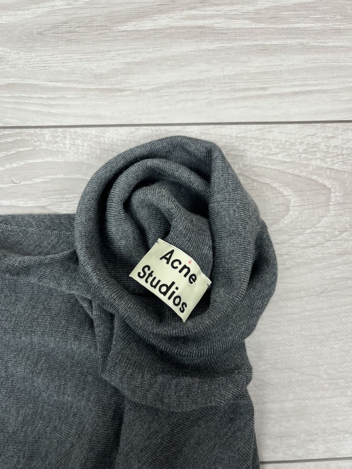Acne Studios Acne Studios Grey Wool Asymetric Avante Garde Sweater Size S / US 4 / IT 40 - 10 Thumbnail