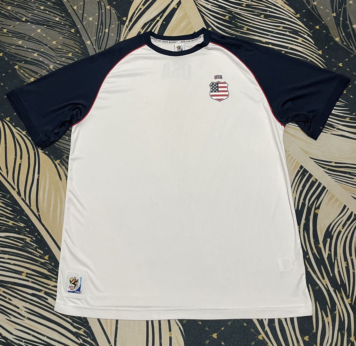 Vintage Team USA 2010 FIFA World Cup SouthAfrica White Shirt Jersey Size US XL / EU 56 / 4 - 1 Thumbnail