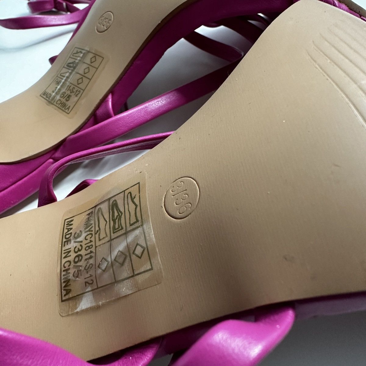 Designer Boohoo sandals shoes women’s Size US 5 / IT 35 - 9 Thumbnail