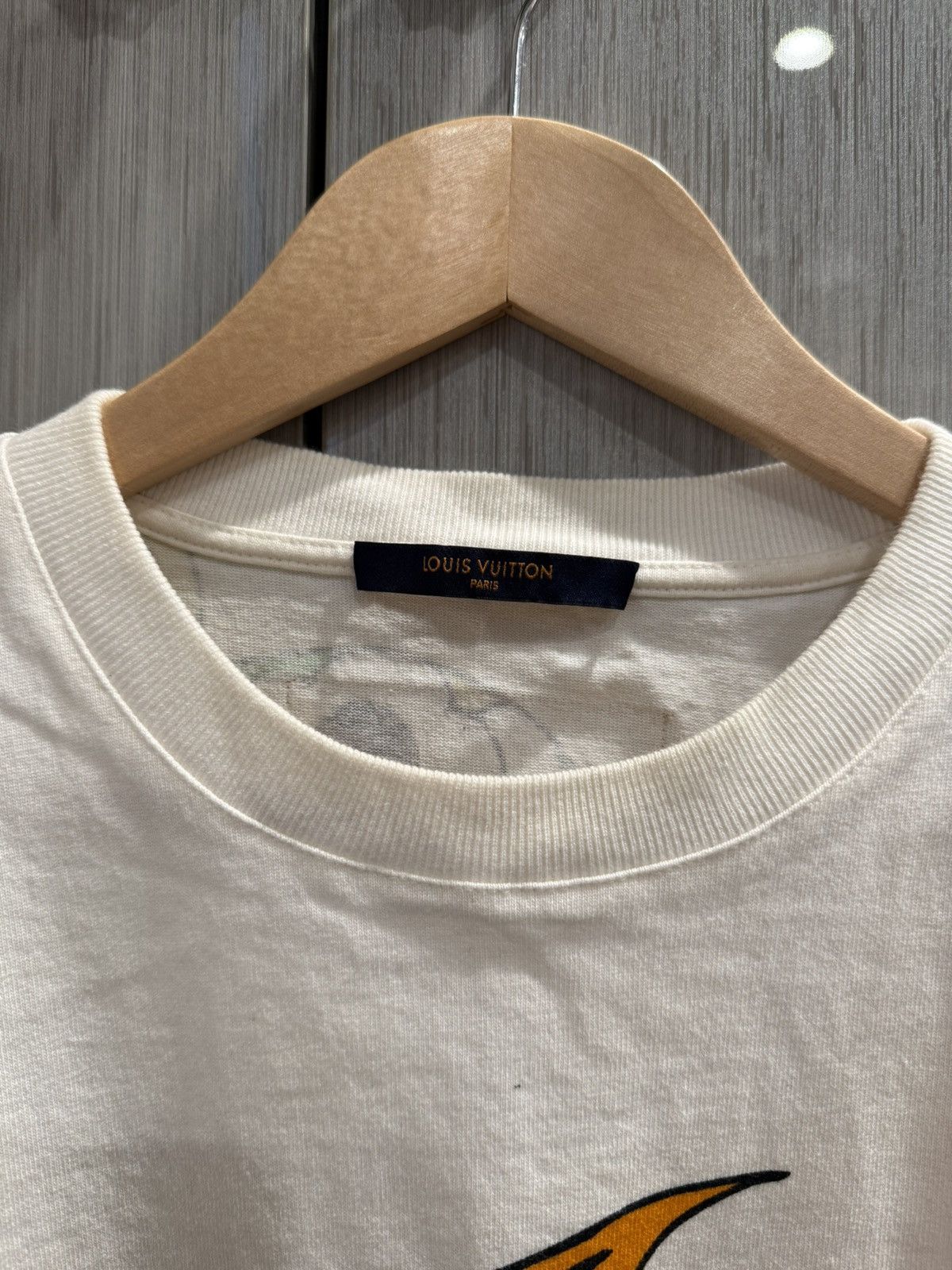 Louis Vuitton Louis Vuitton Burning House T Shirt Size US S / EU 44-46 / 1 - 5 Thumbnail