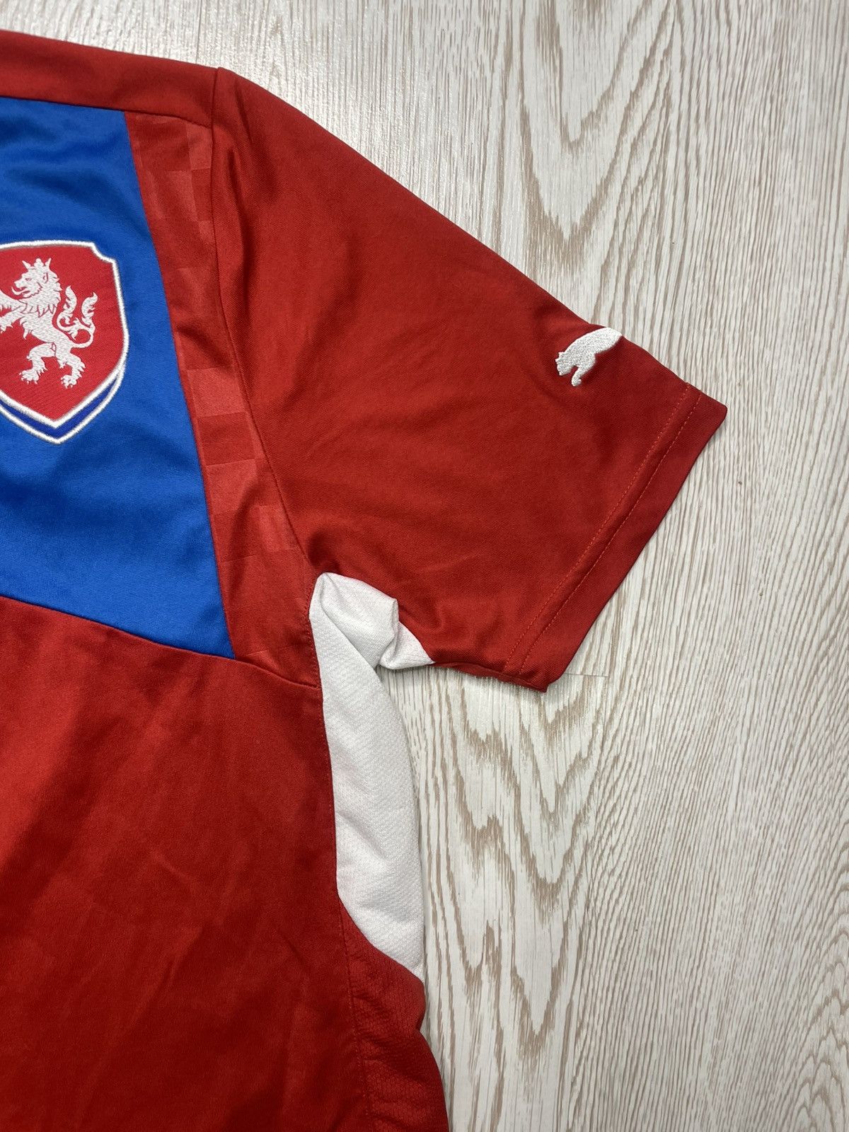 Puma Puma Czech Republic 2012-2013 Soccer Jersey size M Size US M / EU 48-50 / 2 - 6 Thumbnail