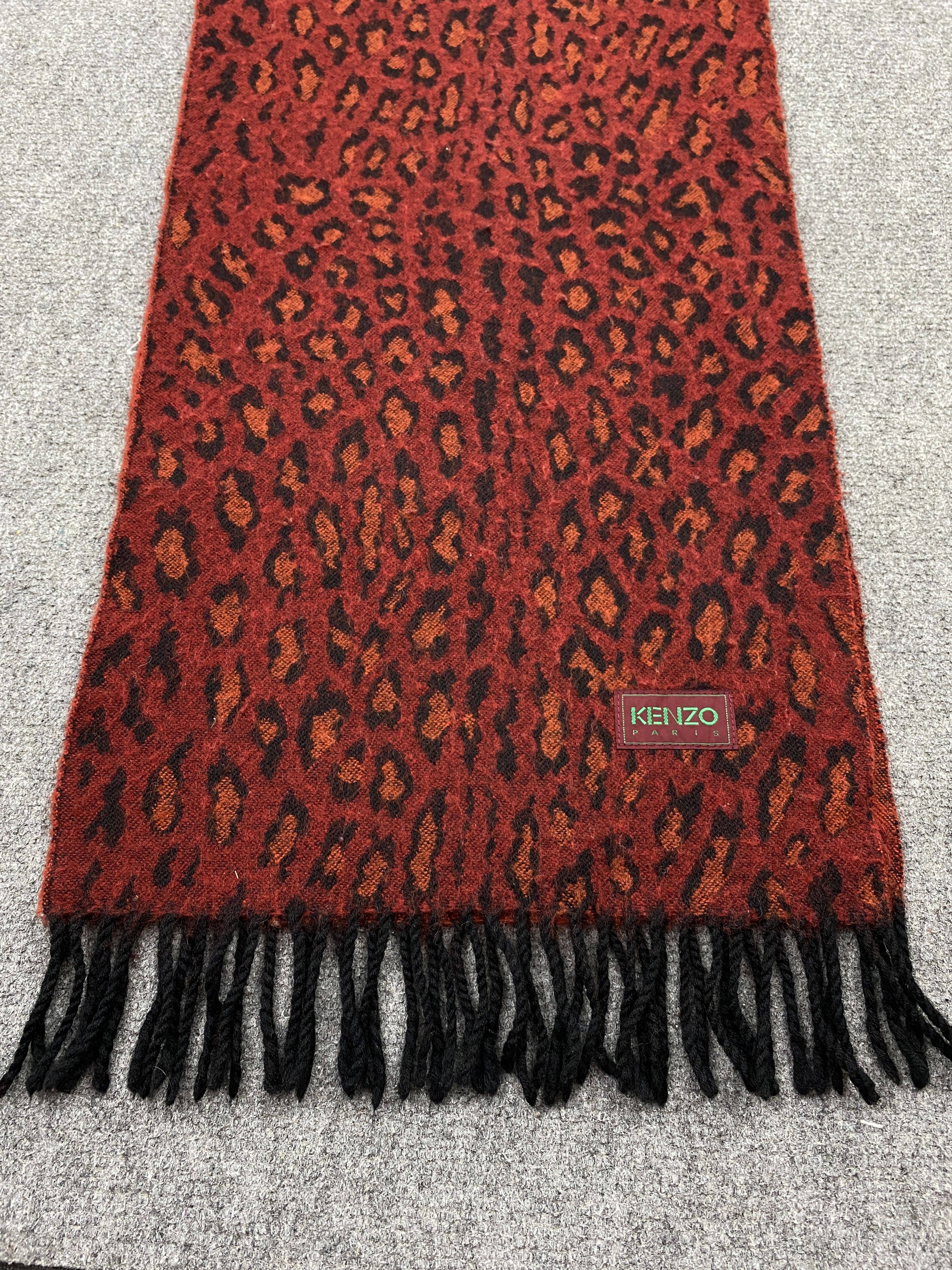 Kenzo KENZO LEOPARD SCARVES / MUFFLER / NECKWEAR T324 Size ONE SIZE - 10 Thumbnail