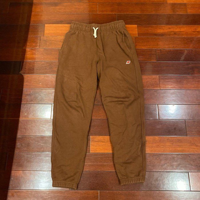 New Balance NEW BALANCE MADE IN USA CORE SWEATPANTS RICH OAK SMALL Size US 28 / EU 44 - 1 Thumbnail