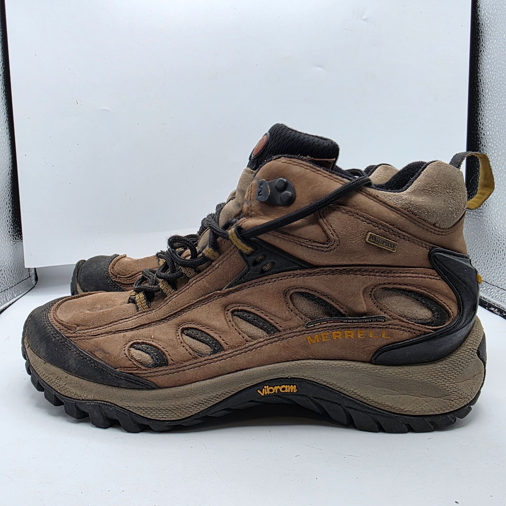 Merrell Merrell Radius Mid Mens Size 9 Cocoa Brown Waterproof Hiking Size US 9 / EU 42 - 14 Thumbnail