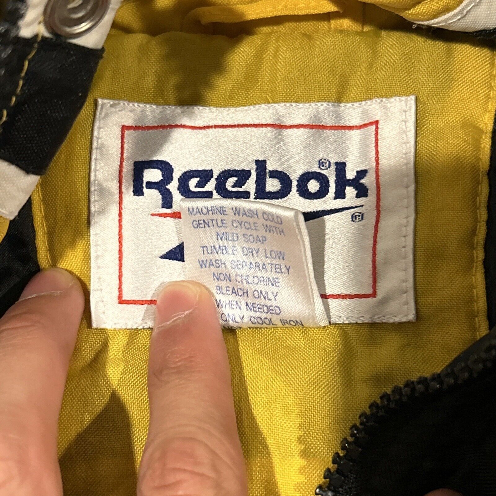 Reebok VTG Reebok Pittsburgh Steelers Puffer Hoodie Youth Small BIO Size S / US 4 / IT 40 - 5 Thumbnail