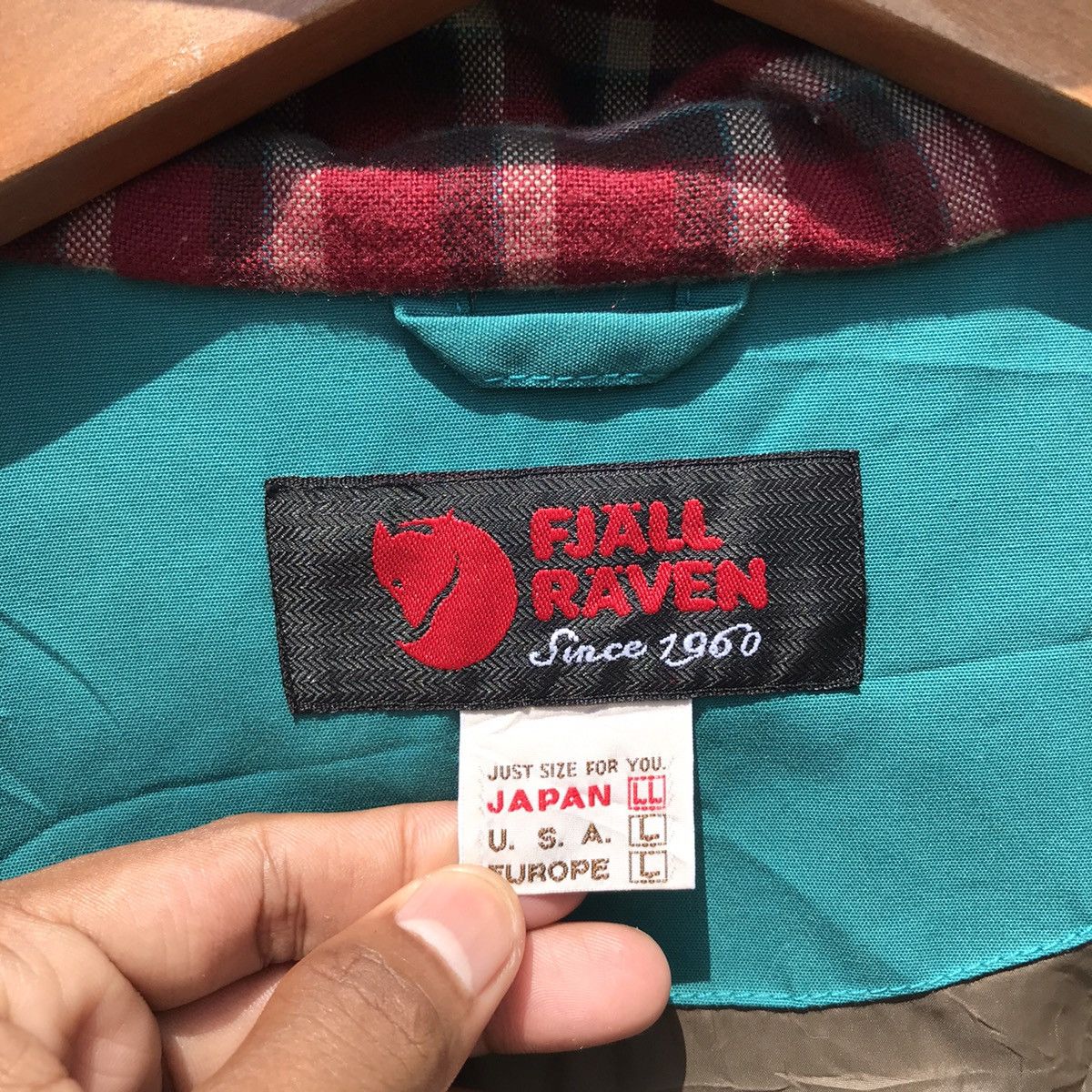 Fjallraven Vintage FjallRaven Jacket FjallRaven Outdoor Life Fashion Size US L / EU 52-54 / 3 - 15 Thumbnail