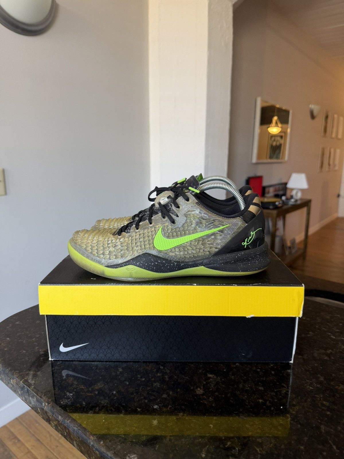 Nike Nike Kobe 8 System SS Christmas Men's size 9 Basketball Size US 9 / EU 42 - 1 Thumbnail