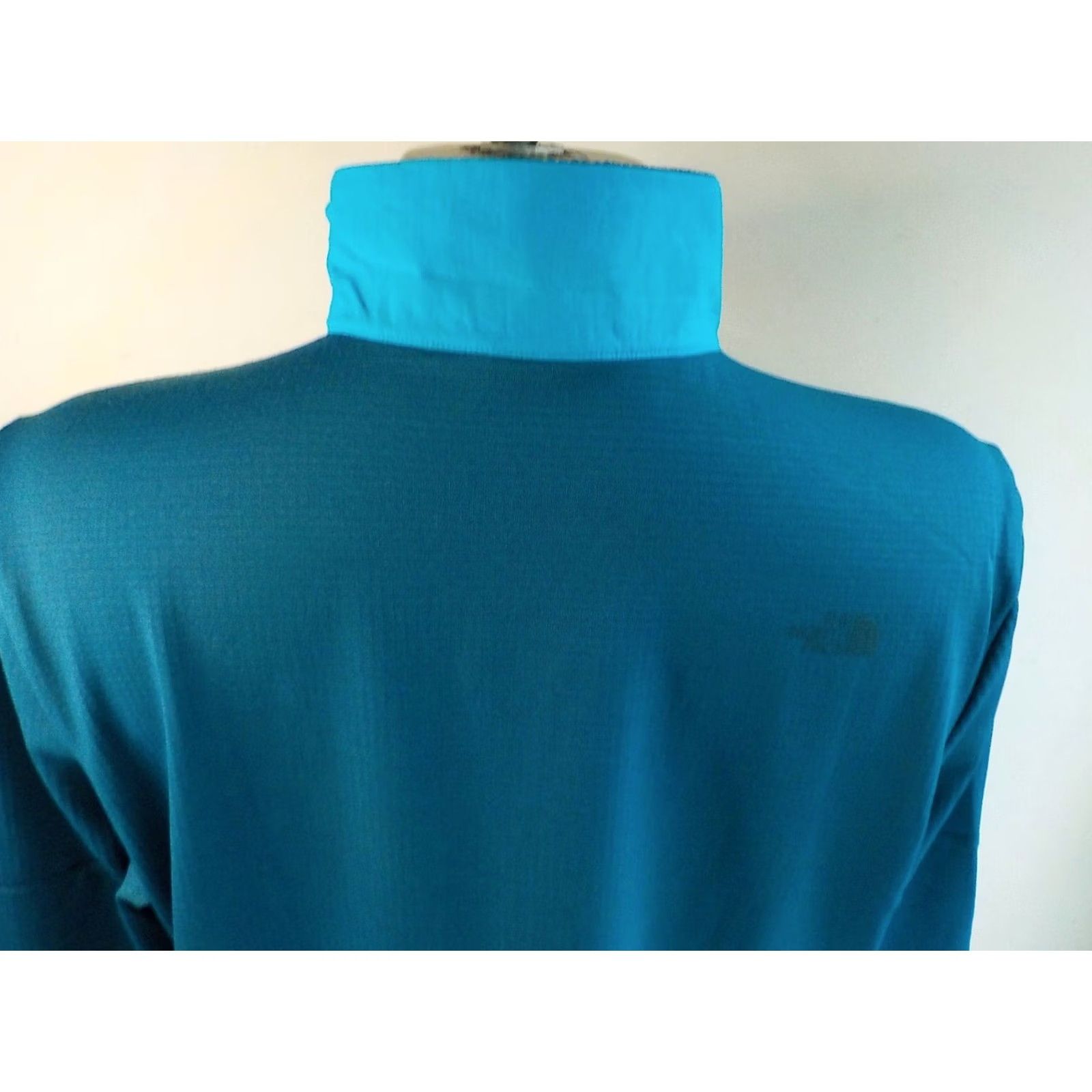 The North Face The North Face 2 Tone Zipper Front Track Jacket Teal Turquoise L NWT Track Jacket Men Blue 95% Polyester 5% Elastane Zip Pockets NWT Size US L / EU 52-54 / 3 - 4 Thumbnail