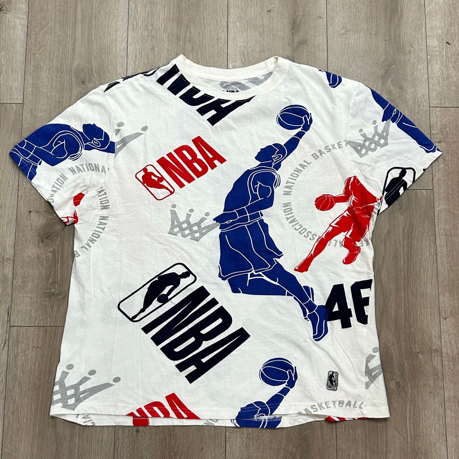 NBA NBA Basketball All Over Print White Tee T Shirt Size XL B14 Size US XL / EU 56 / 4 - 1 Thumbnail