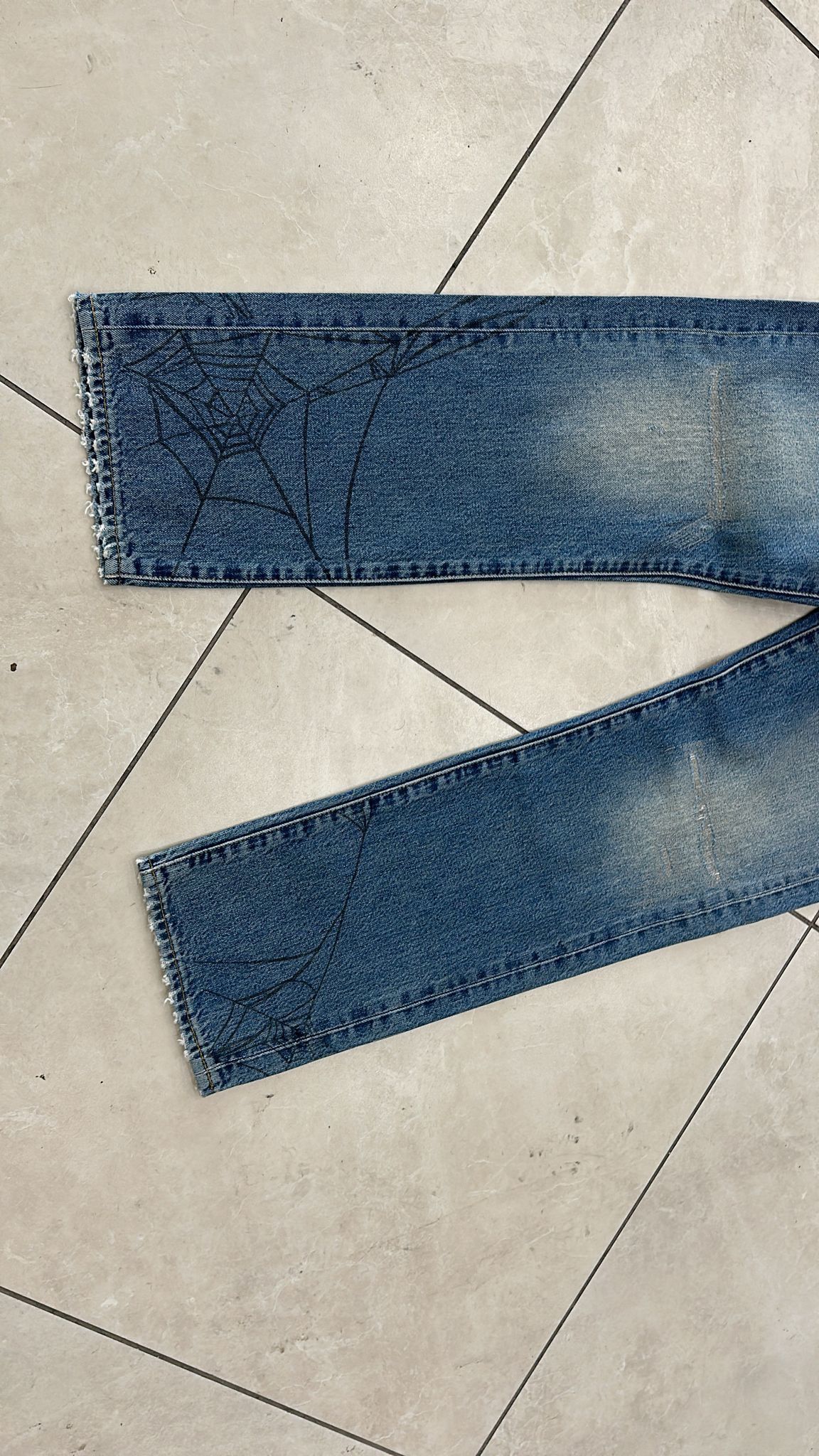 Levi's Vintage Clothing LVC Levi's Vintage Clothing 1984 501XX Tangled Web Jeans Size US 30 / EU 46 - 3 Thumbnail
