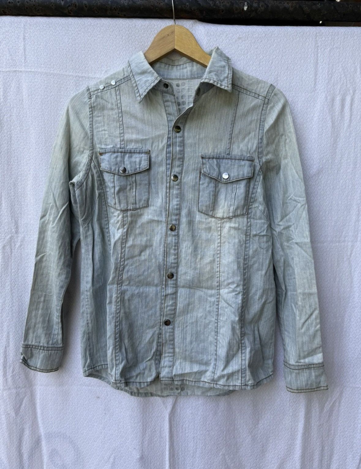 Japanese Brand Japanese Studded Britania Flags Button Up Denim Jacket Size US S / EU 44-46 / 1 - 2 Thumbnail