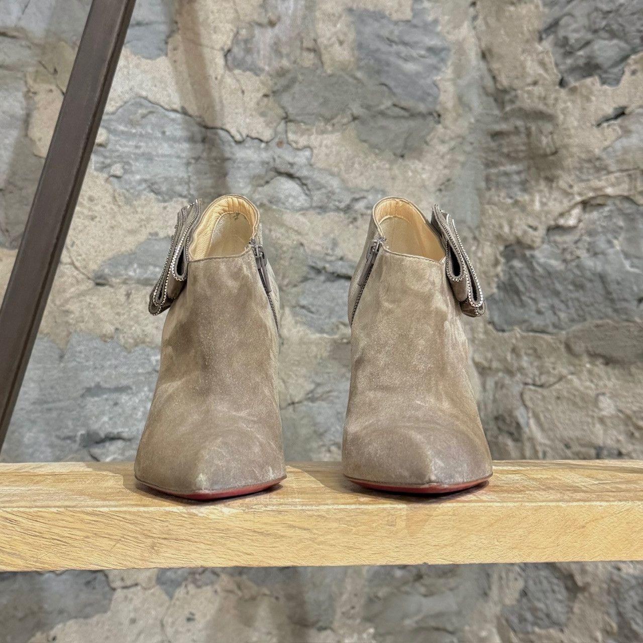 Christian Louboutin Christian Louboutin Taupe Mrs Baba 100 Veau Velours Booties Size US 5 / IT 35 - 9 Thumbnail