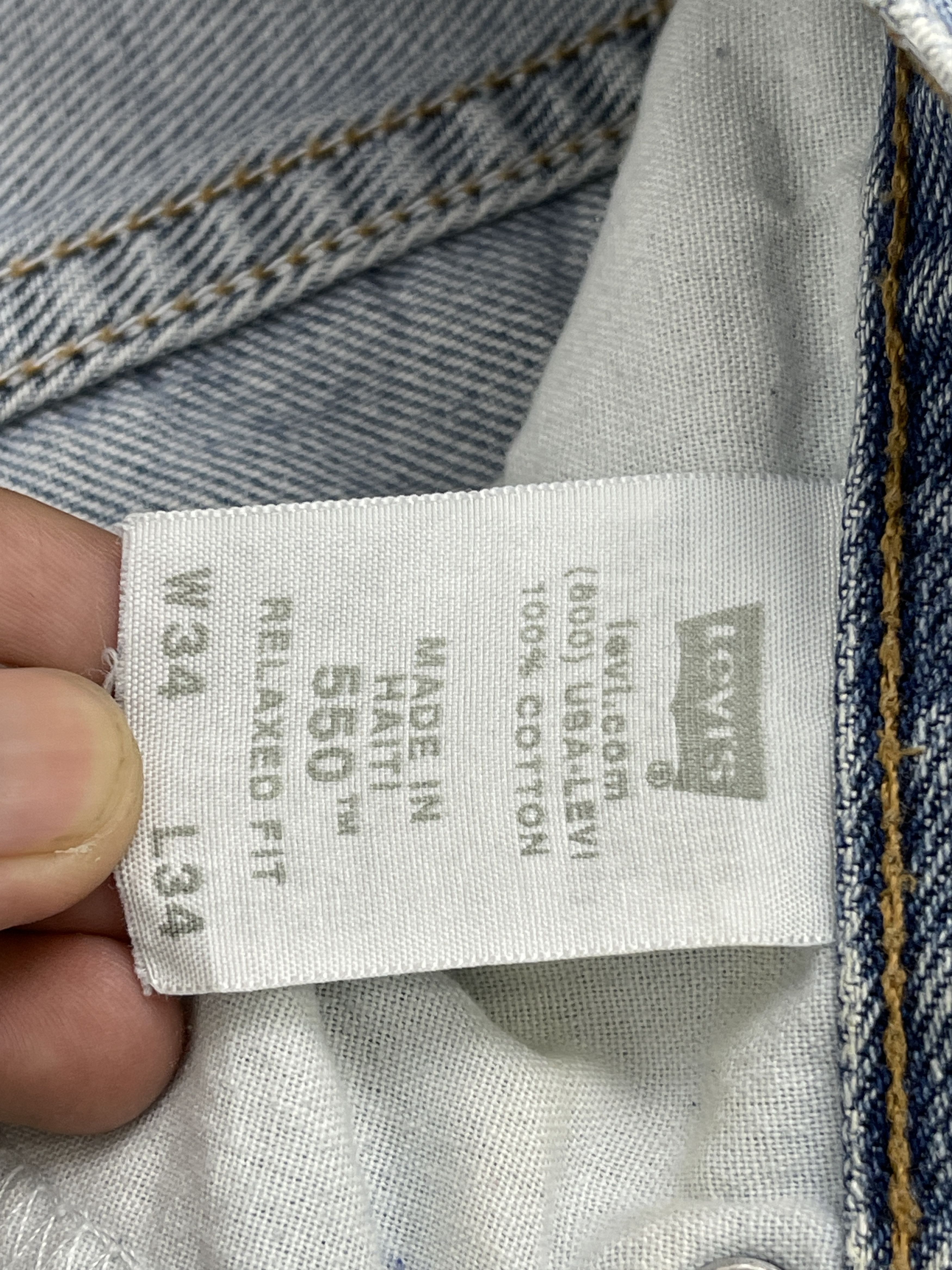 Levi's Distressed Vintage Levis 550 Light Washed Denim DP2512 Size US 31 - 7 Thumbnail