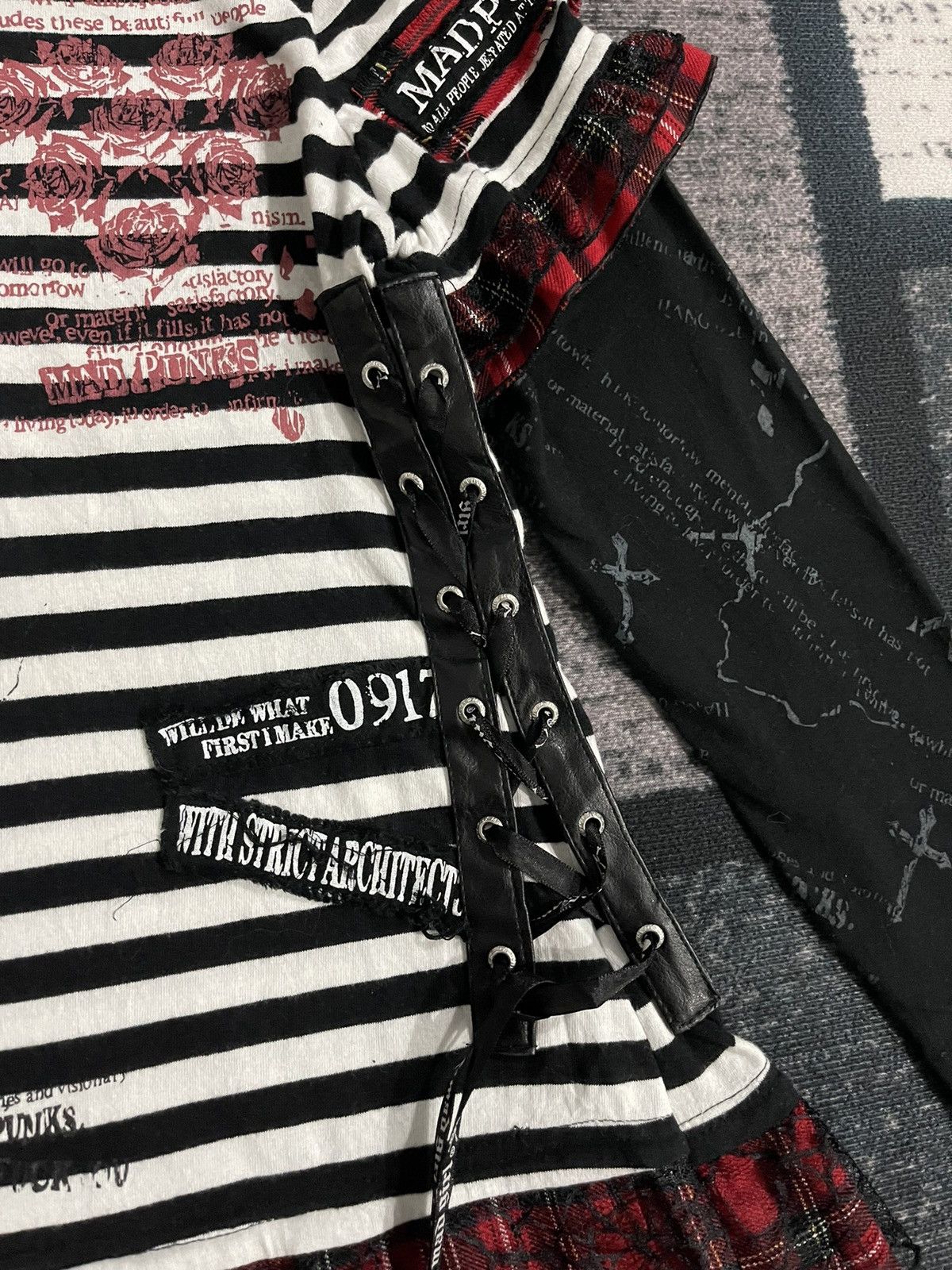 Japanese Brand 📌Binding Offer📌Vintage Mad Punk Girl Longsleeve Hoodie Size M / US 6-8 / IT 42-44 - 7 Thumbnail