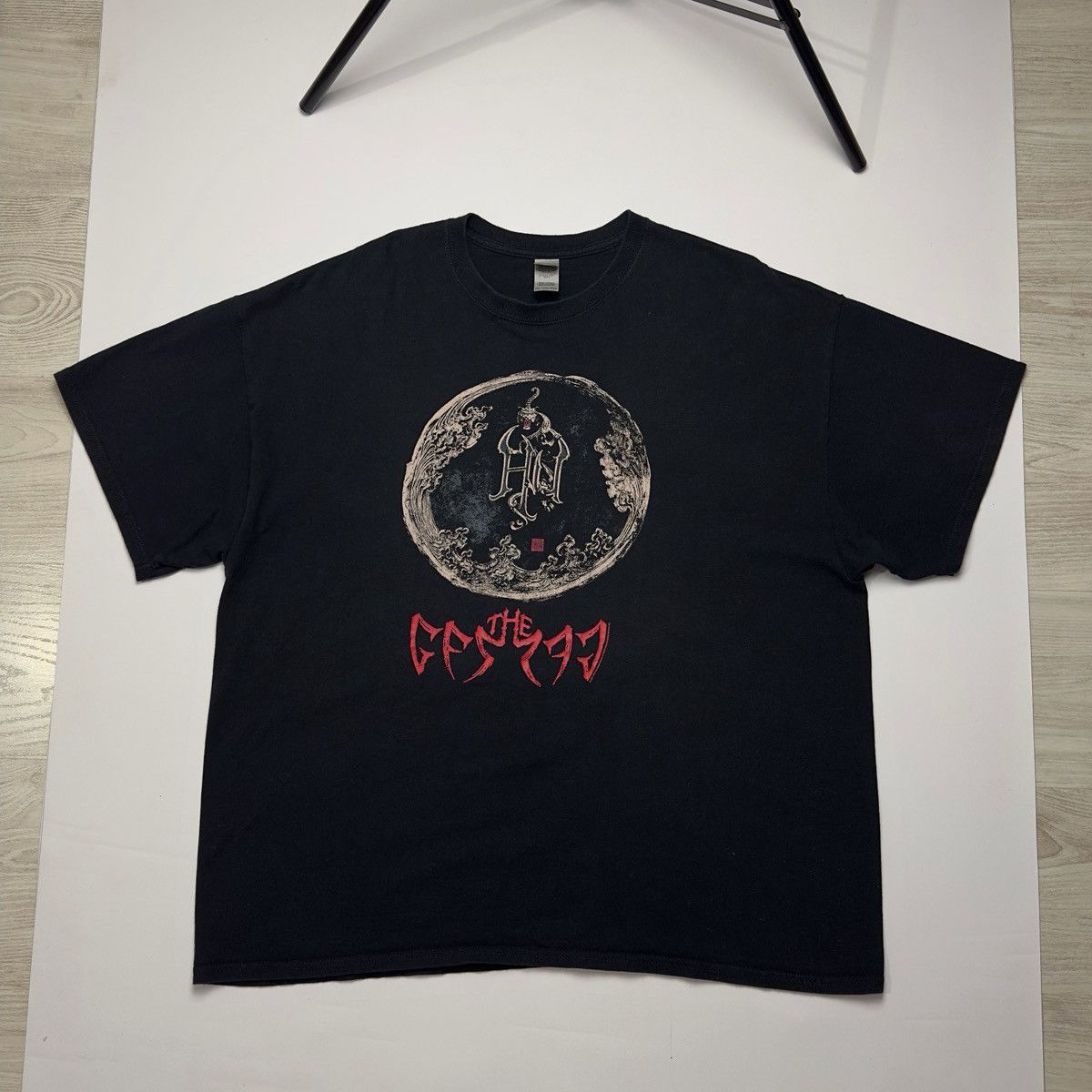 Band Tees The HU Band The Gereg Vintage Wash Graphic T-Shirt XL Size US XXL / EU 58 / 5 - 2 Thumbnail