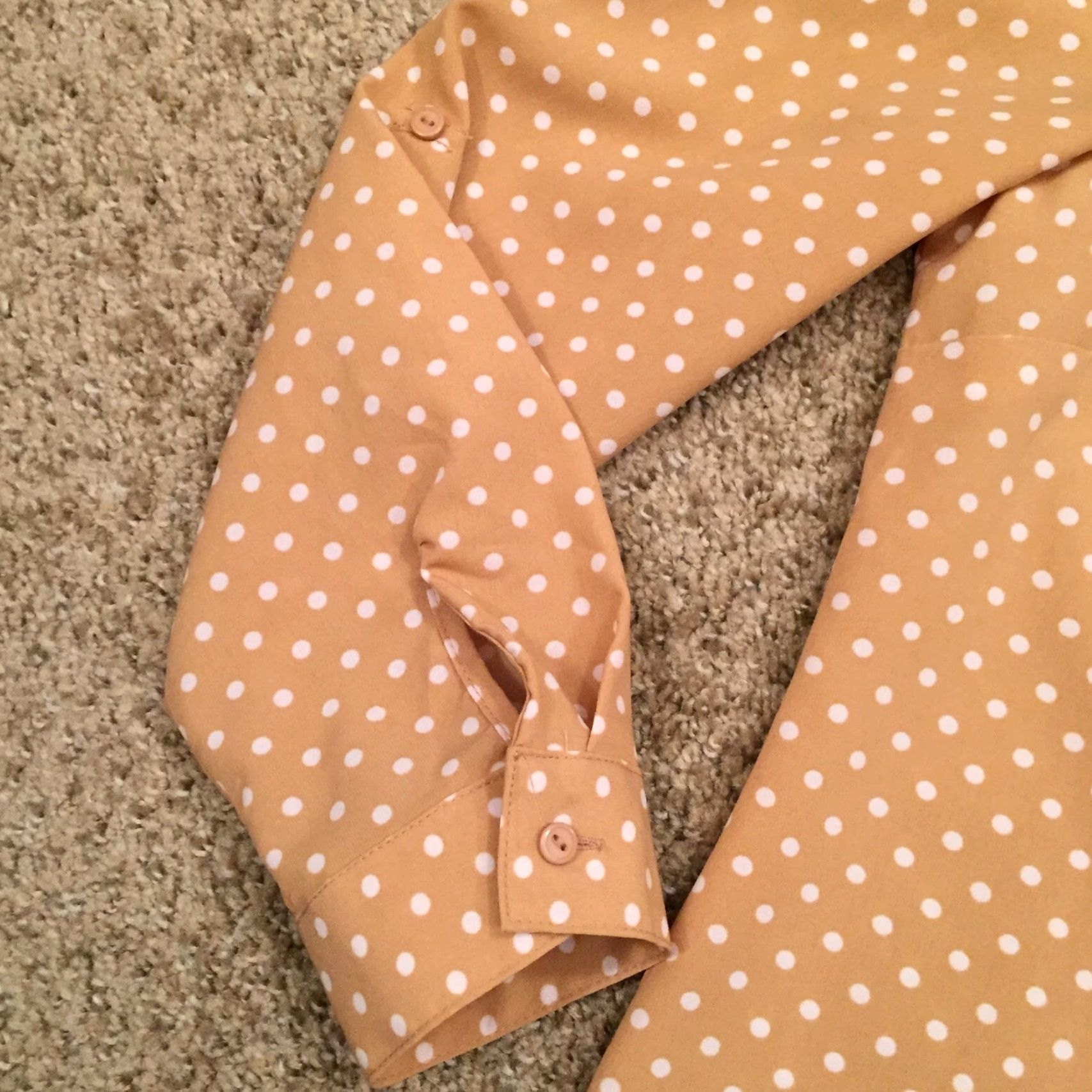 Vintage Notations Petite Womens PL Beige Polka Dot Roll Tab Sleeve Button Front Shirt Size L / US 10 / IT 46 - 4 Thumbnail