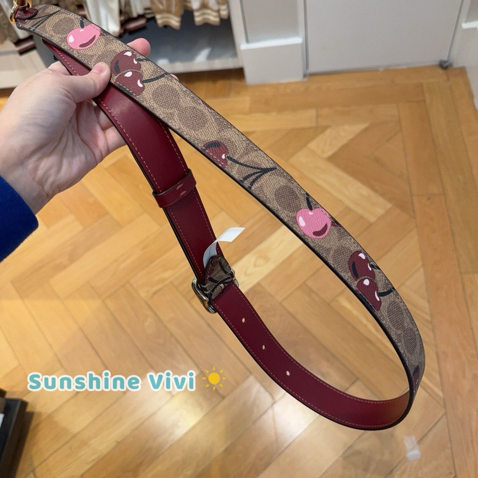 Coach NWT COACH CZ021 Reversible Strap Signature Canvas Cherry Size ONE SIZE - 5 Thumbnail