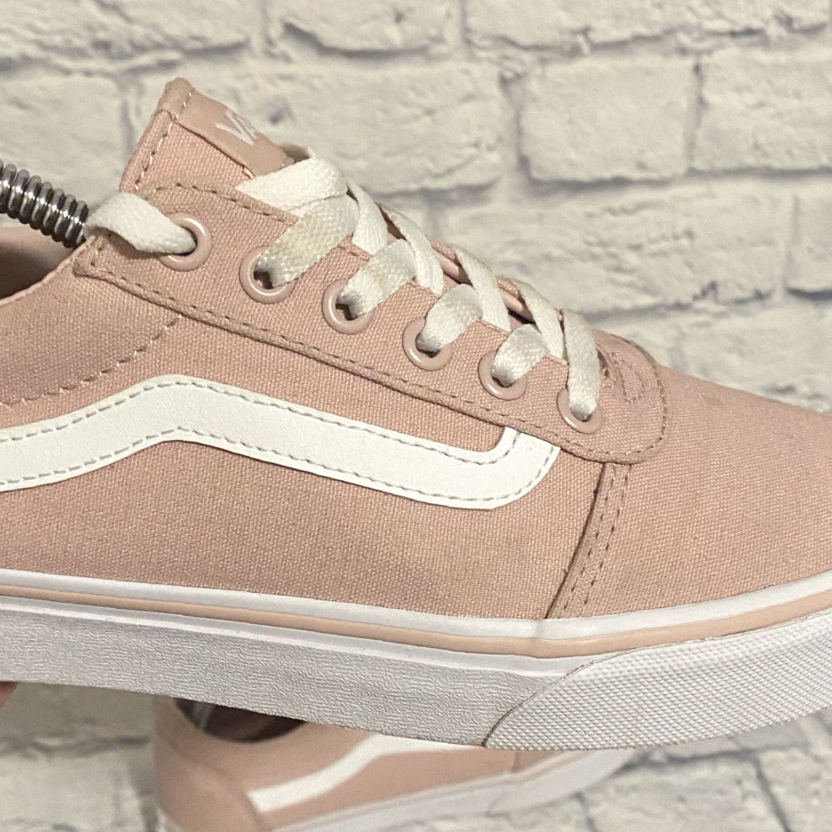 Vans VANS Old Skool Pink Solid Low Top Lace Up Skate Shoes Womens Size 7.5 Footwear Sneaker Casual Canvas Breathable Comfort Logo Included Size M / US 6-8 / IT 42-44 - 5 Thumbnail