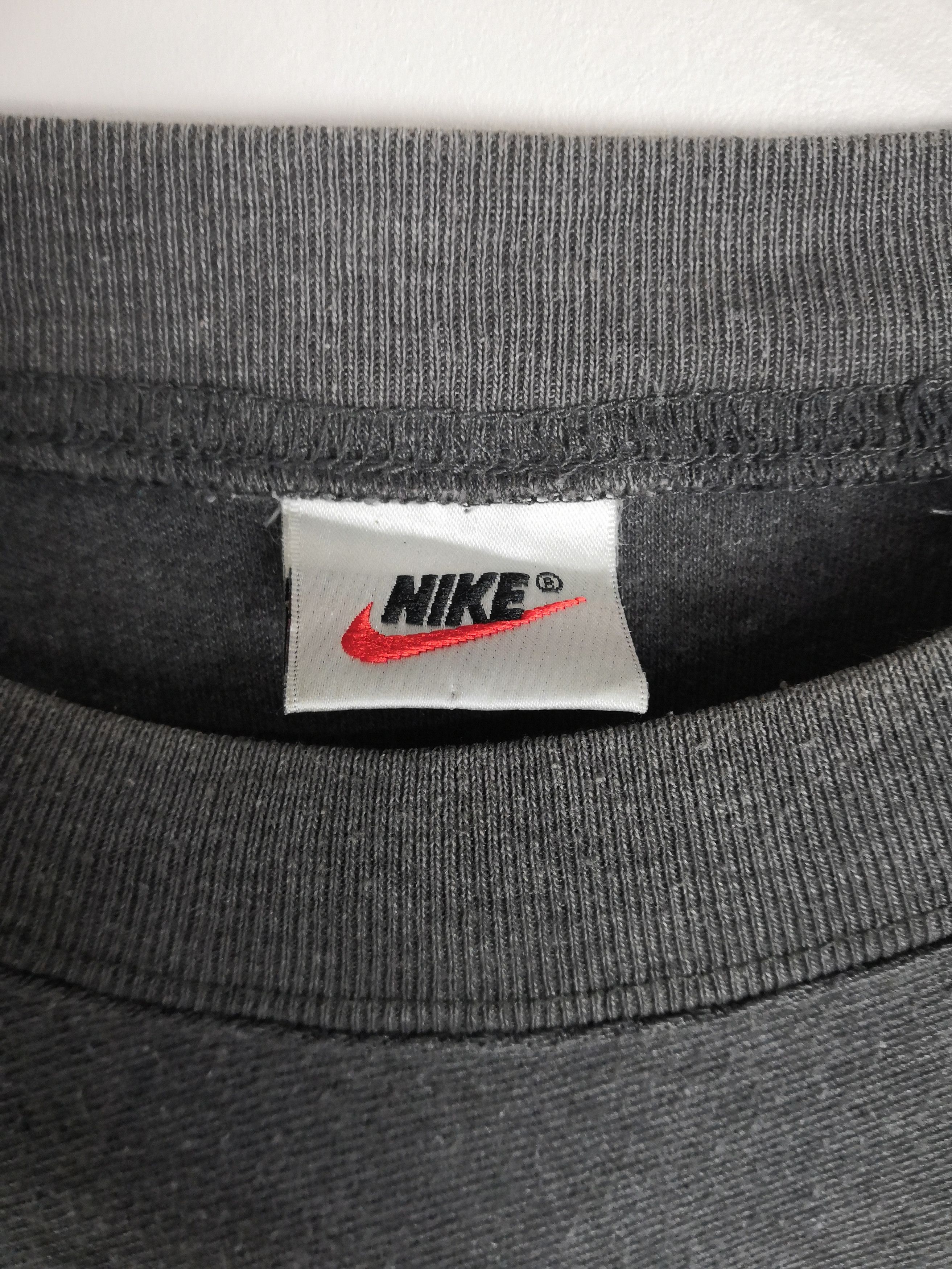 Nike Vintage 90s Nike T-Shirt Embroidery Double Swoosh Nike Tee Size US L / EU 52-54 / 3 - 4 Thumbnail