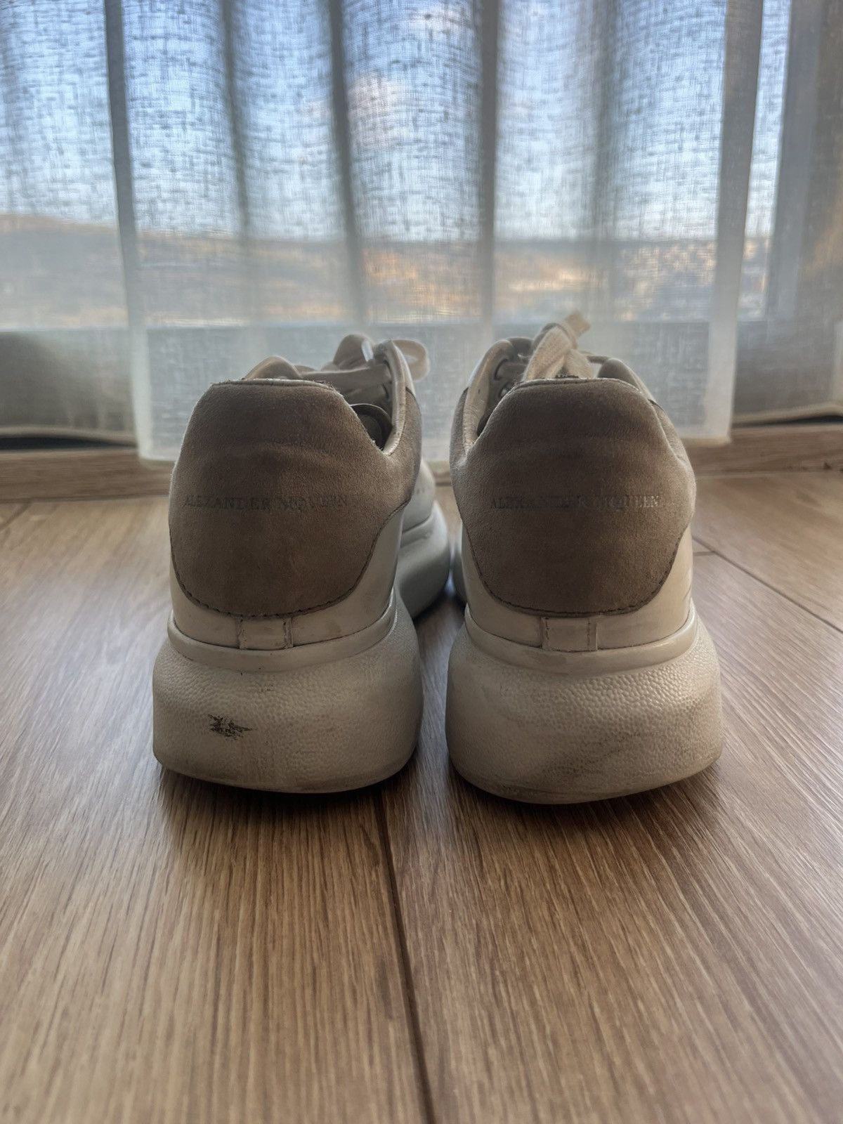 Alexander McQueen very worn mcqueen Size US 7 / IT 37 - 5 Thumbnail