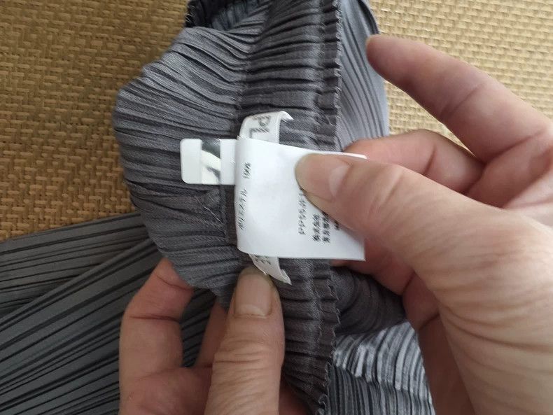Issey Miyake Issey Miyake size:2 Grey pleated pants Size 31" - 4 Thumbnail