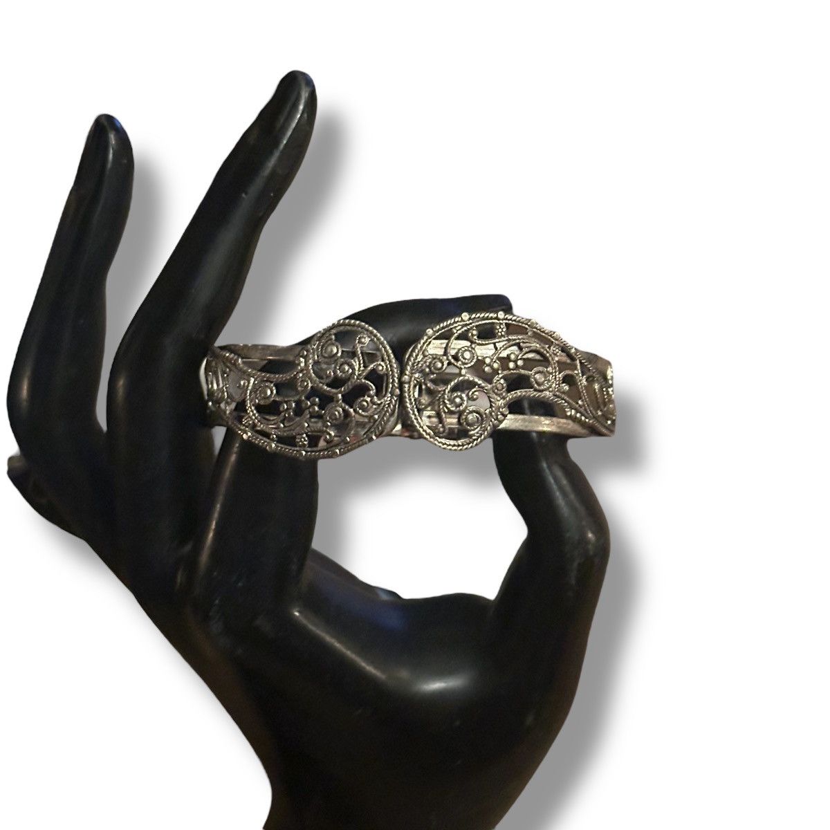 Vintage Vintage silver tone filigree clamper bracelet Size ONE SIZE - 3 Thumbnail