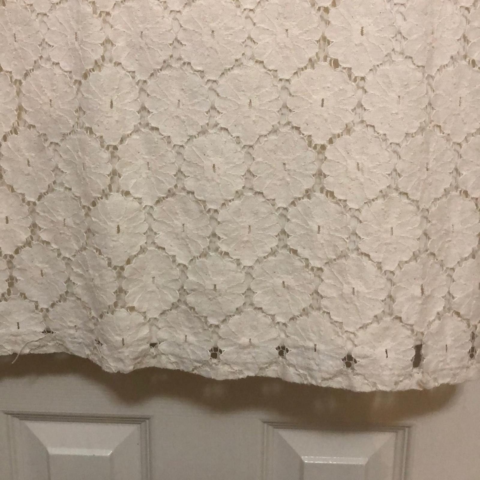 Target Basics White floral lace dress Size L / US 10 / IT 46 - 4 Thumbnail