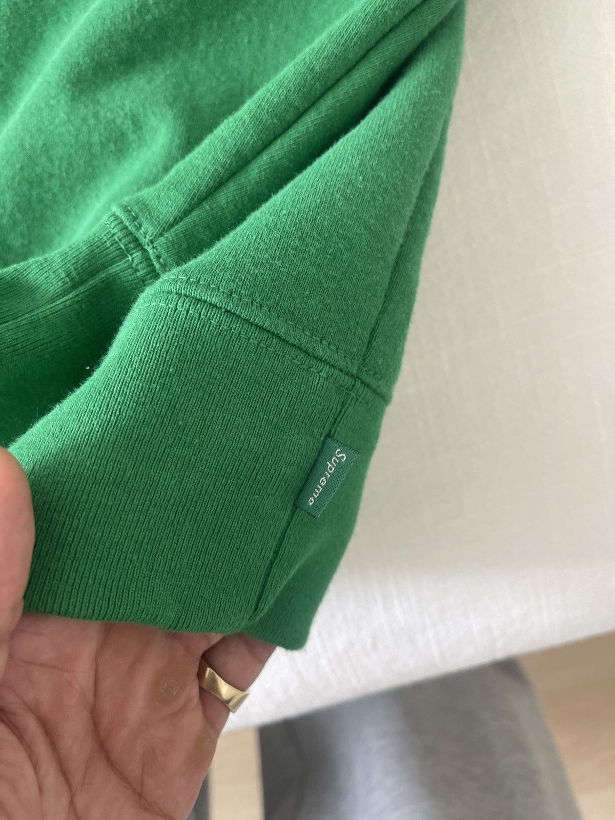 Supreme Supreme Bling box logo Size US L / EU 52-54 / 3 - 7 Thumbnail