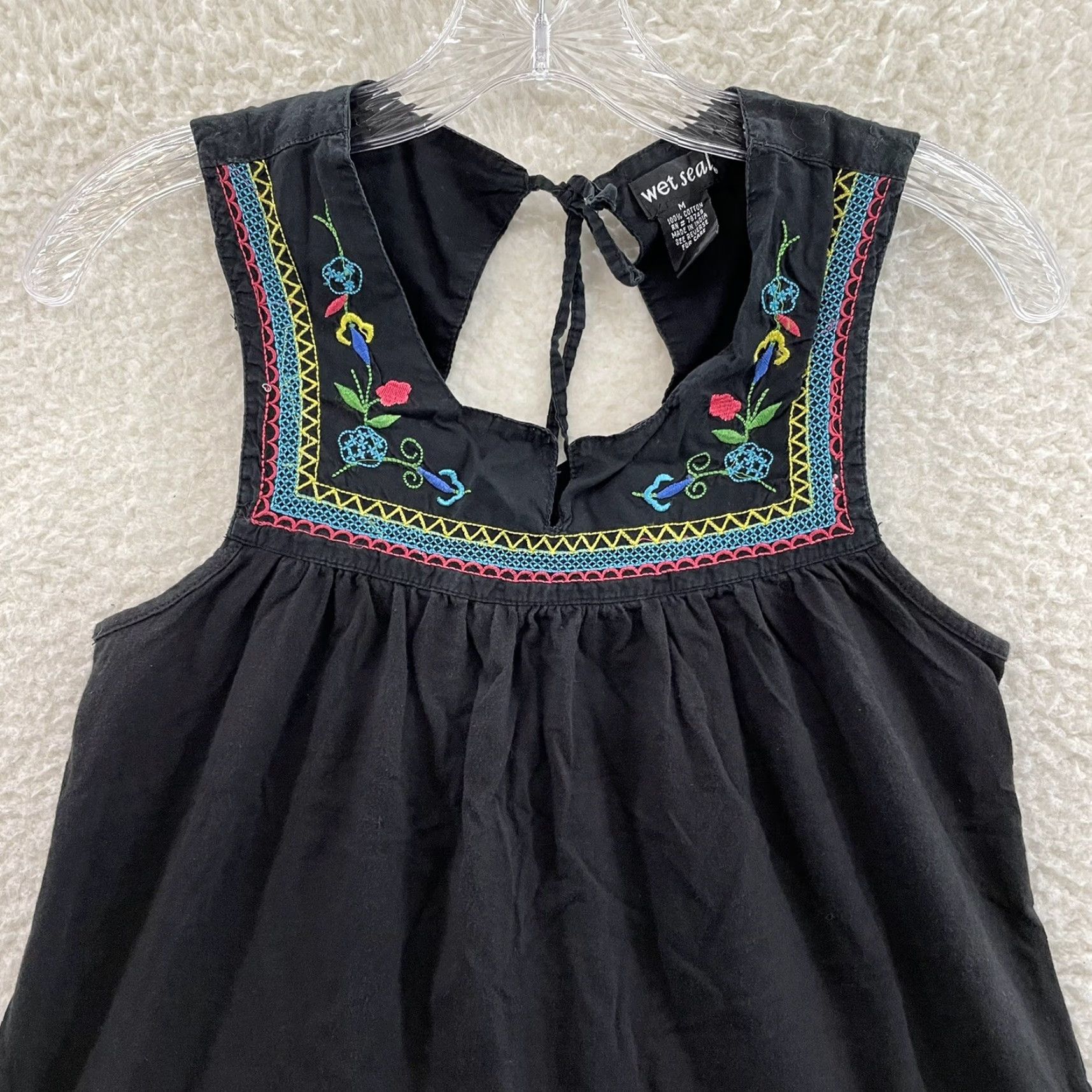 Vintage **VINTAGE Y2K Wet Seal Medium Black Floral Embroidered Top** User: **VINTAGE Y2K Wet Seal Medium Black Floral Embroidered Top** Size M / US 6-8 / IT 42-44 - 3 Thumbnail