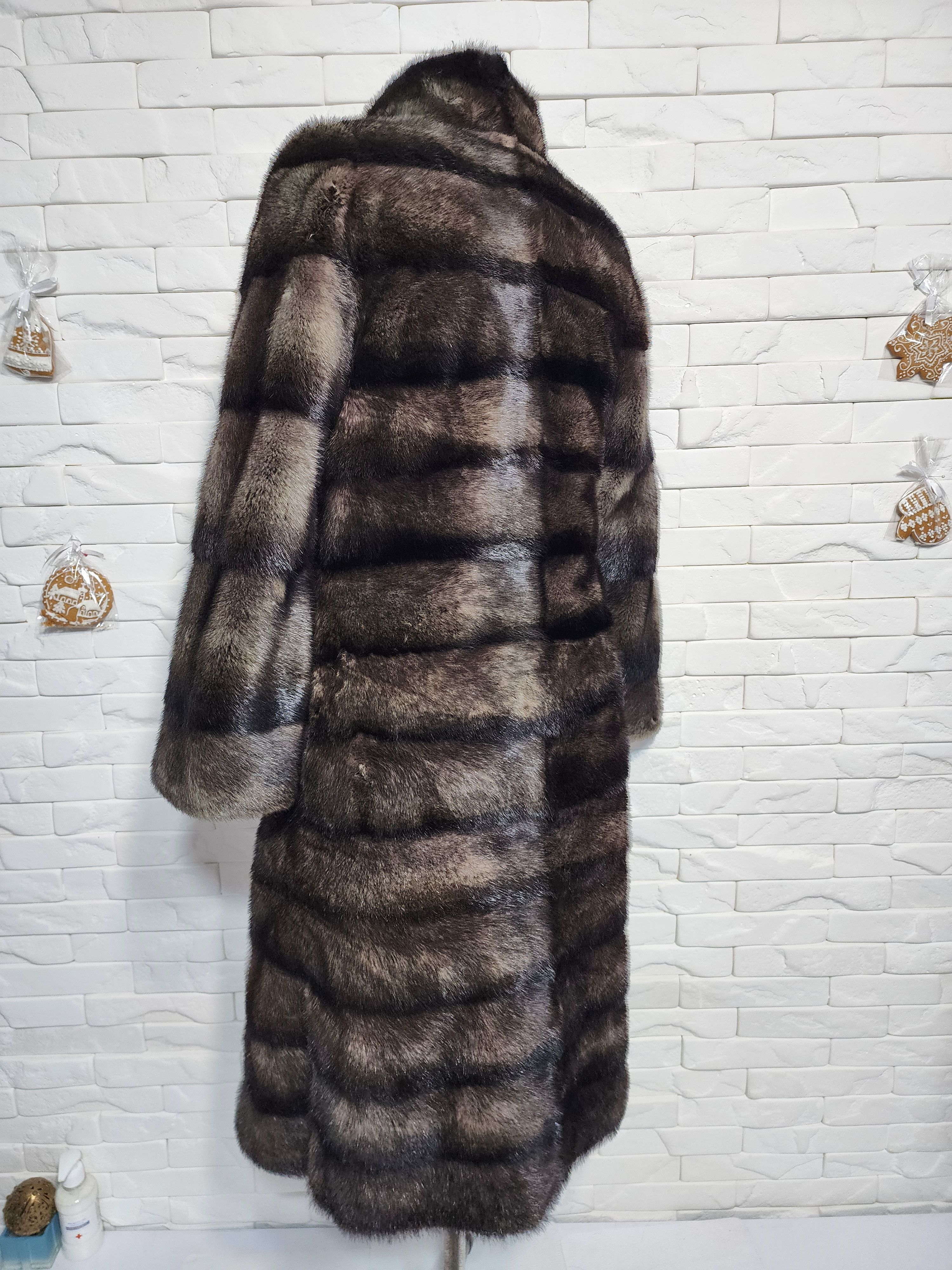 Furla Brown Fur Coat: Women's Mink Coat. Size S / US 4 / IT 40 - 6 Thumbnail