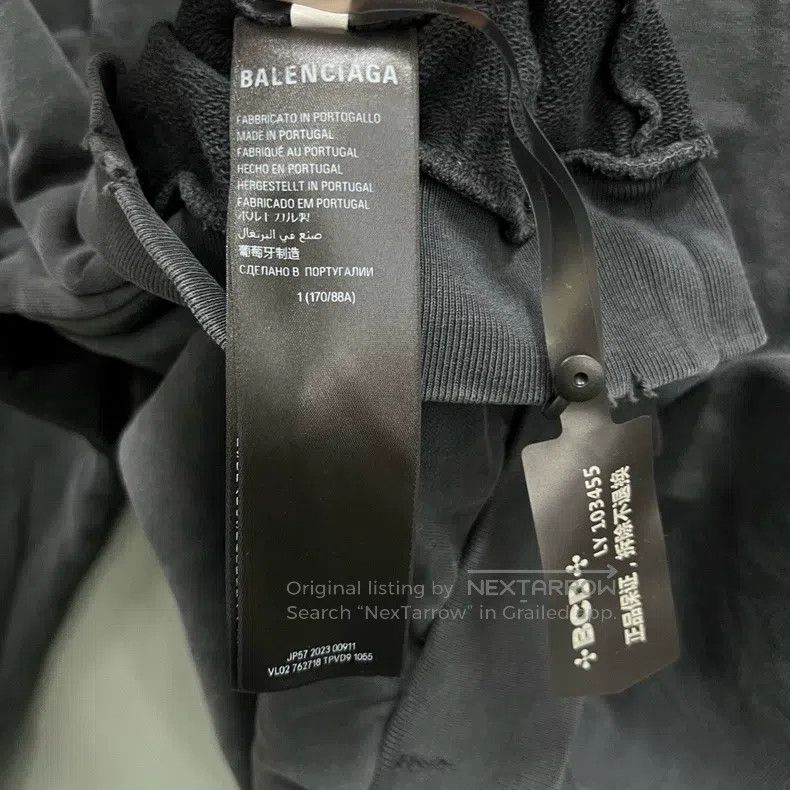 Balenciaga Balenciaga Punctured Metal Round Neck Sweatshirt Size US S / EU 44-46 / 1 - 4 Thumbnail