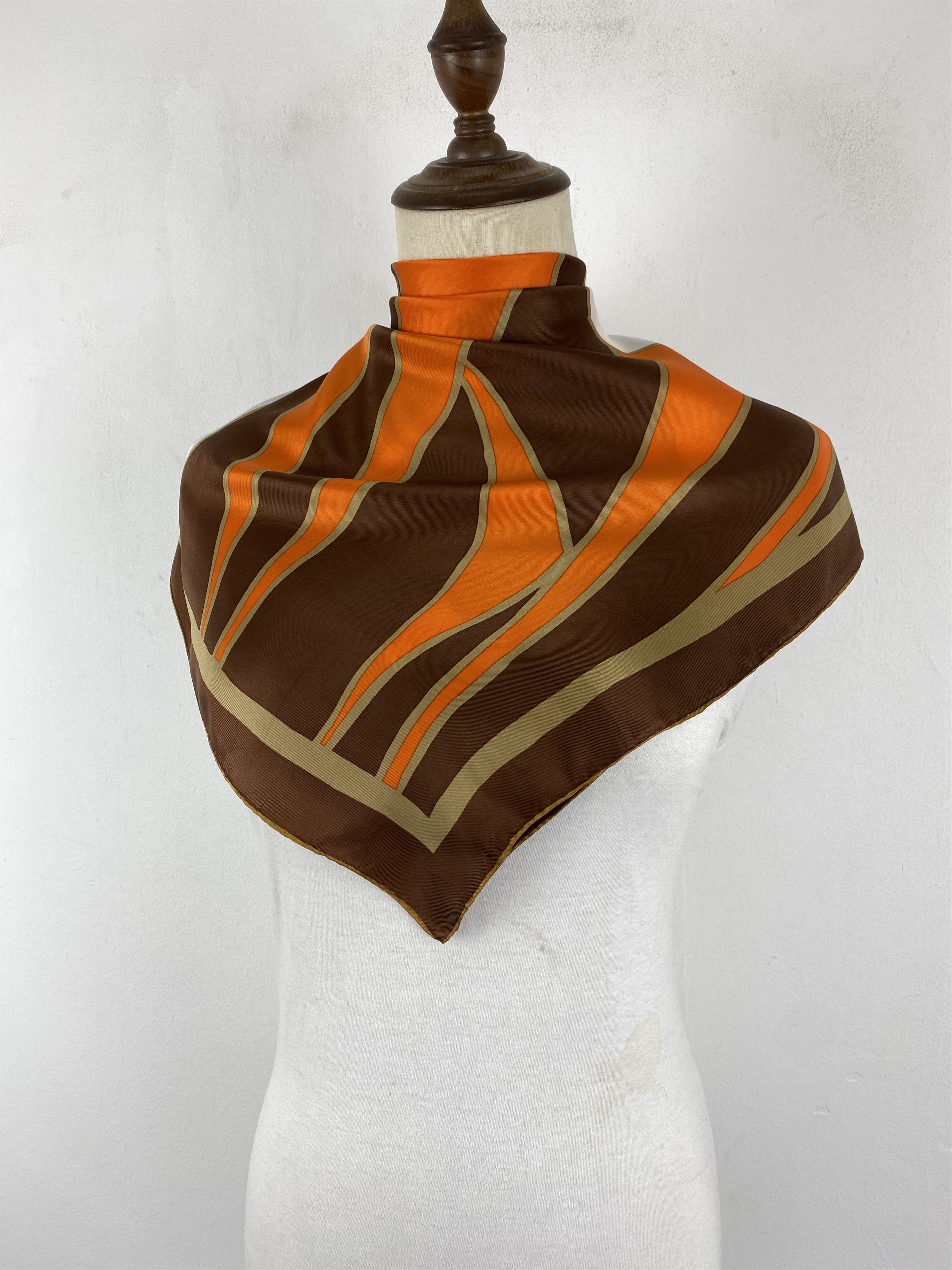 Vintage Geometry Design Silk Scarf / Muffler / Silk Shawl SN0068 Size ONE SIZE - 2 Thumbnail