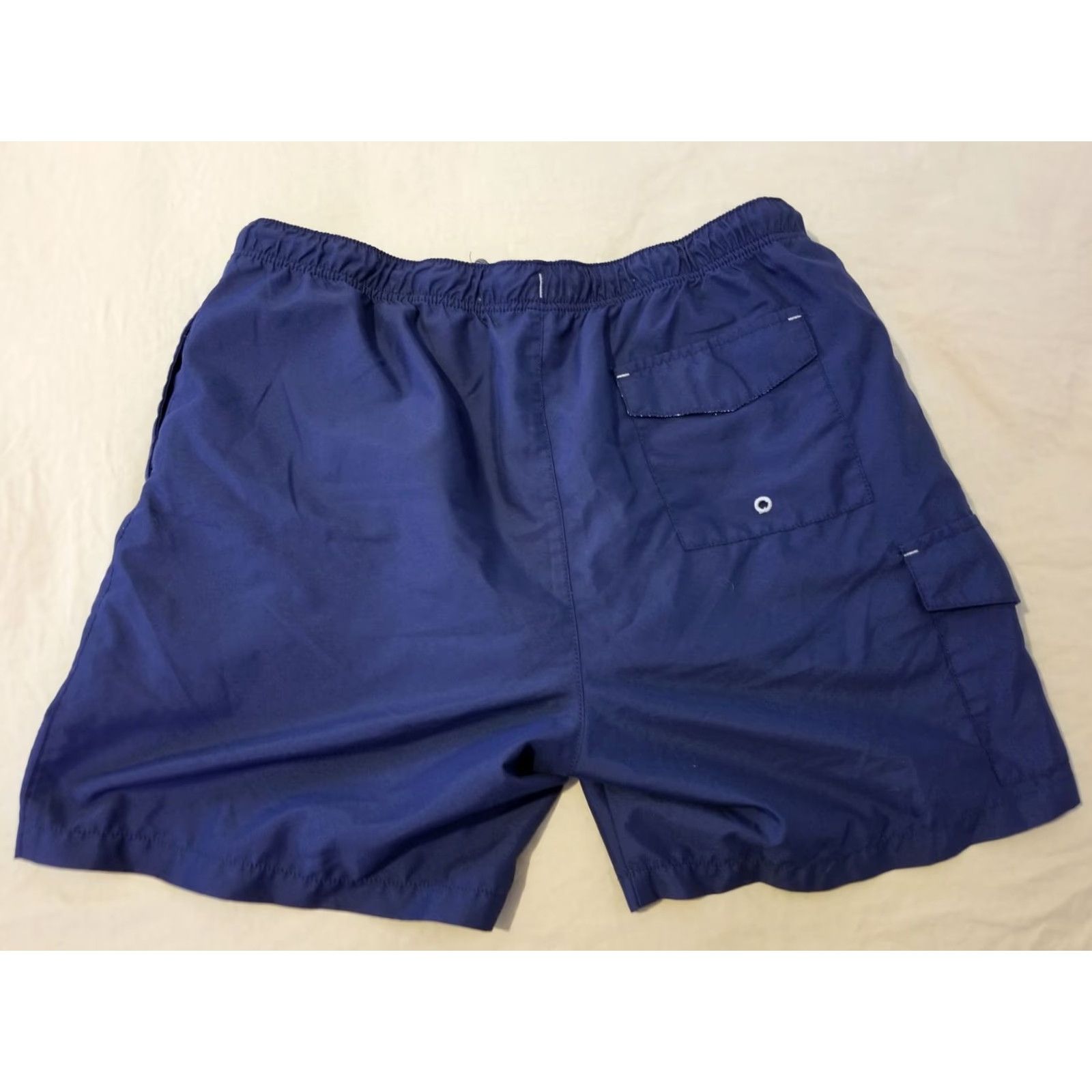 Tommy Bahama VINTAGE - No? Size US 33 - 2 Thumbnail