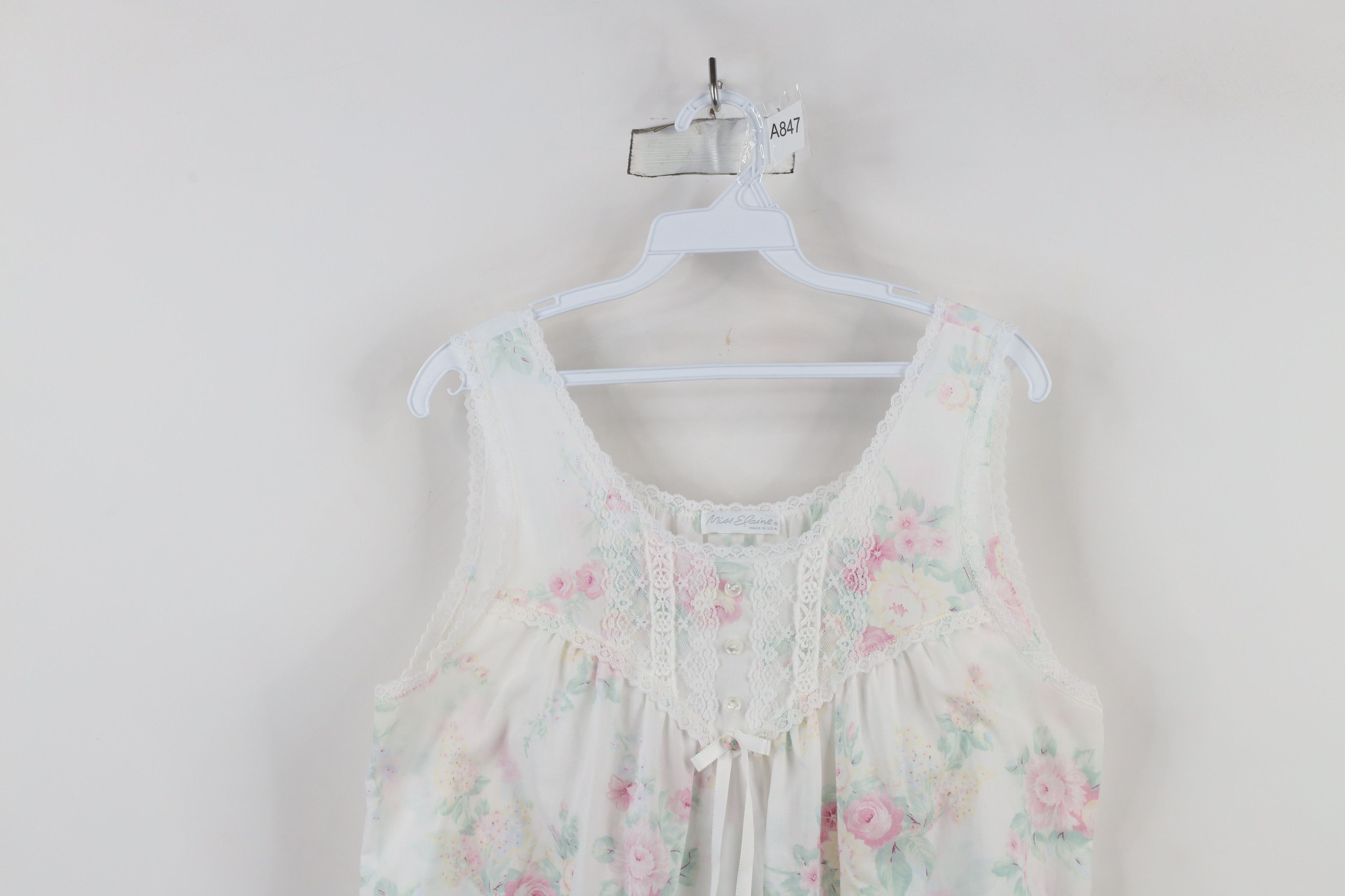 Vintage Vintage 90s Miss Elaine Lace Sleeveless Night Gown Shirt USA Size M / US 6-8 / IT 42-44 - 2 Thumbnail
